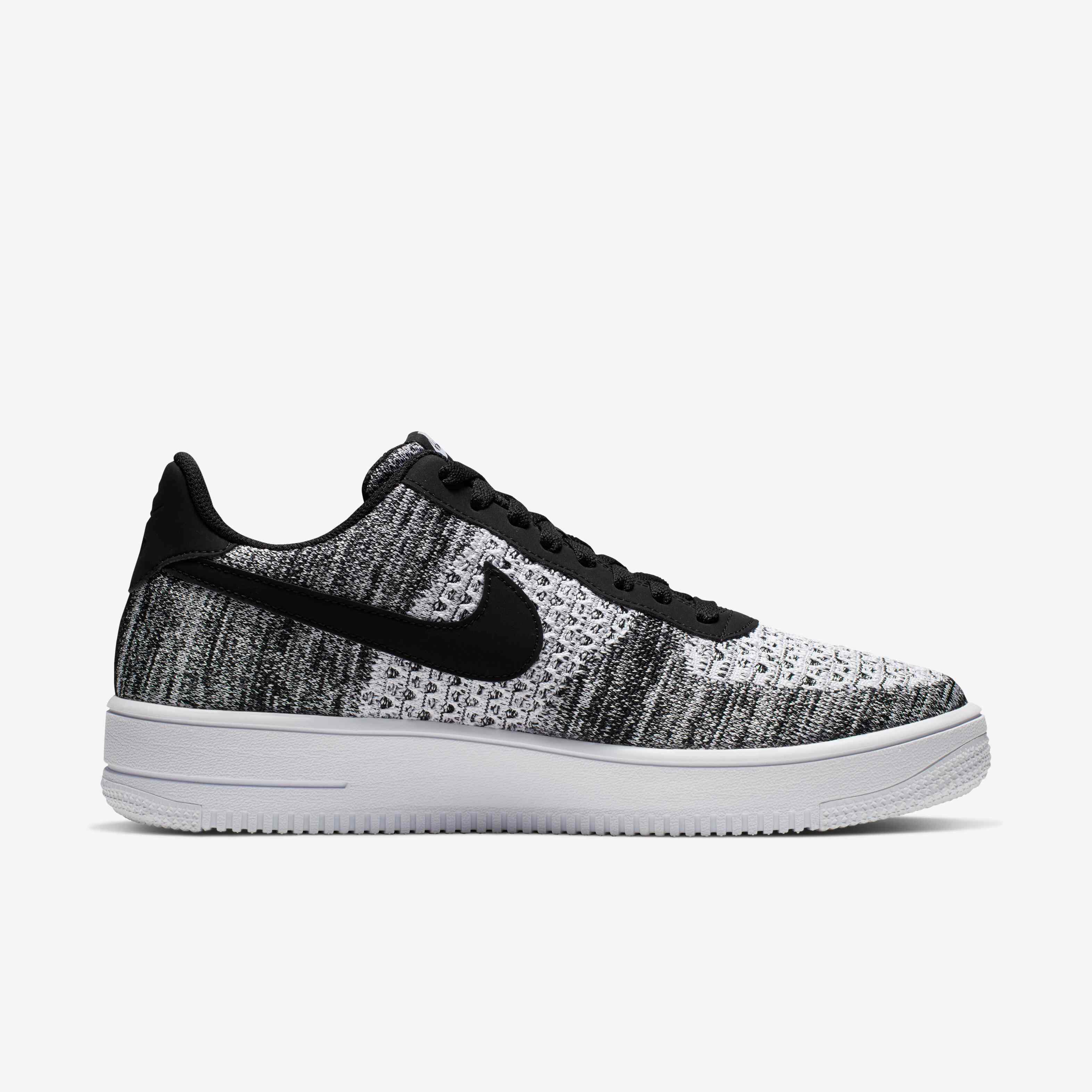 Nike Air Force 1 Flyknit 2.0 image number 2