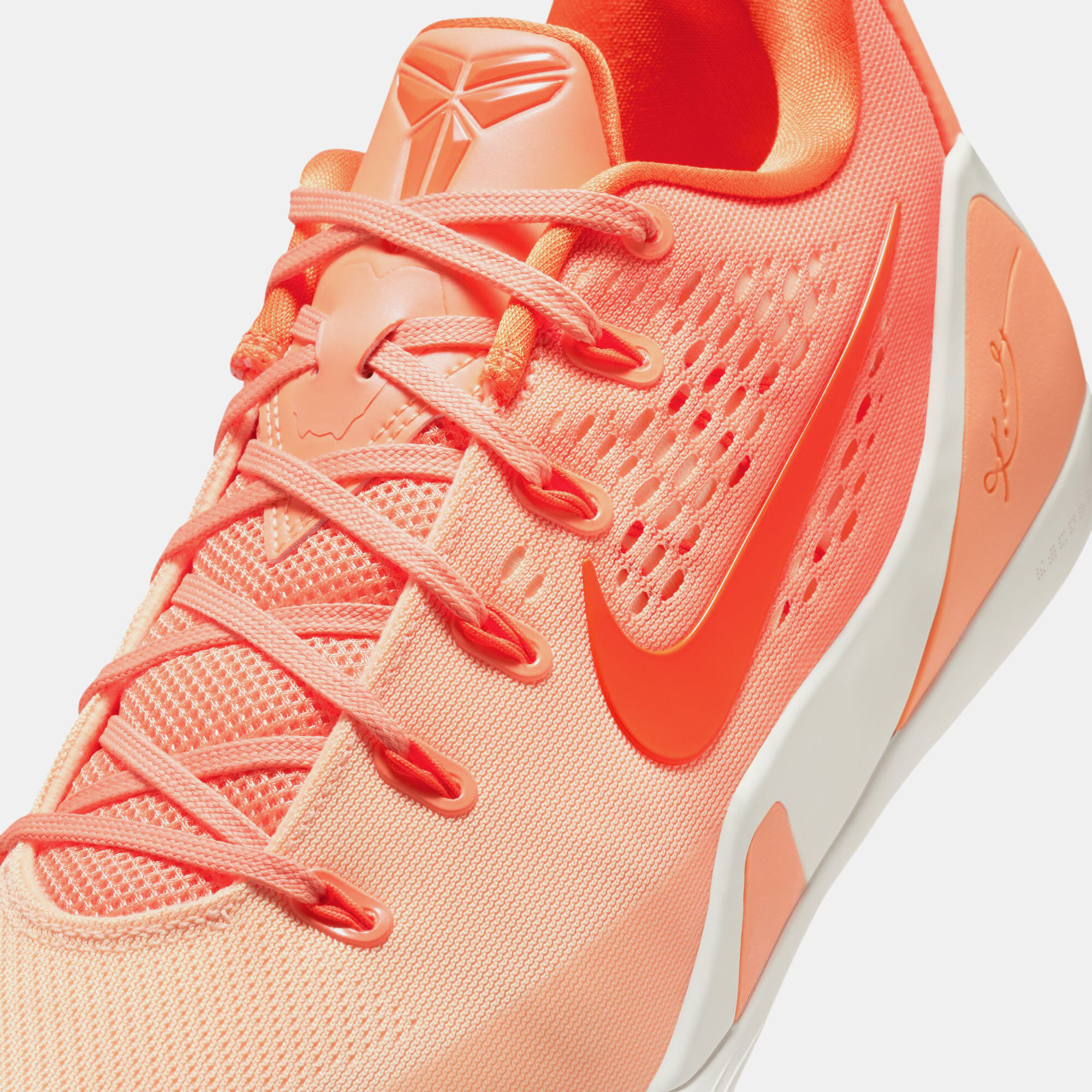 Kobe 9 Low Protro image number 8