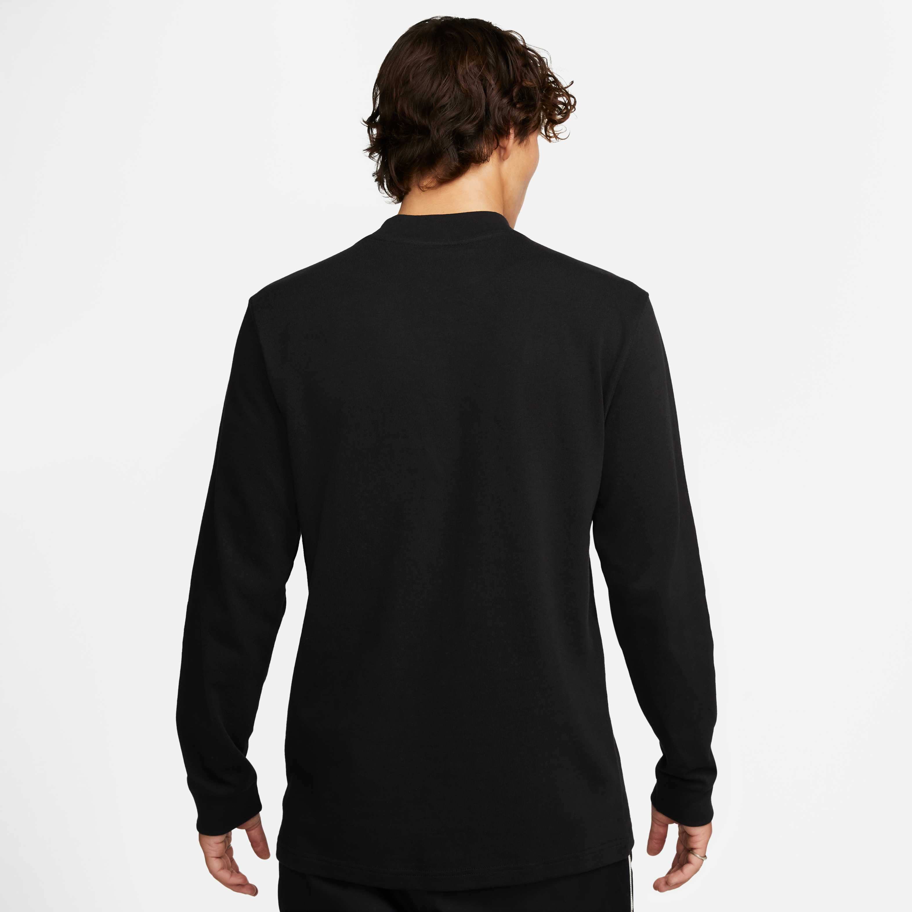 نايكي سبورتسوير image number 1