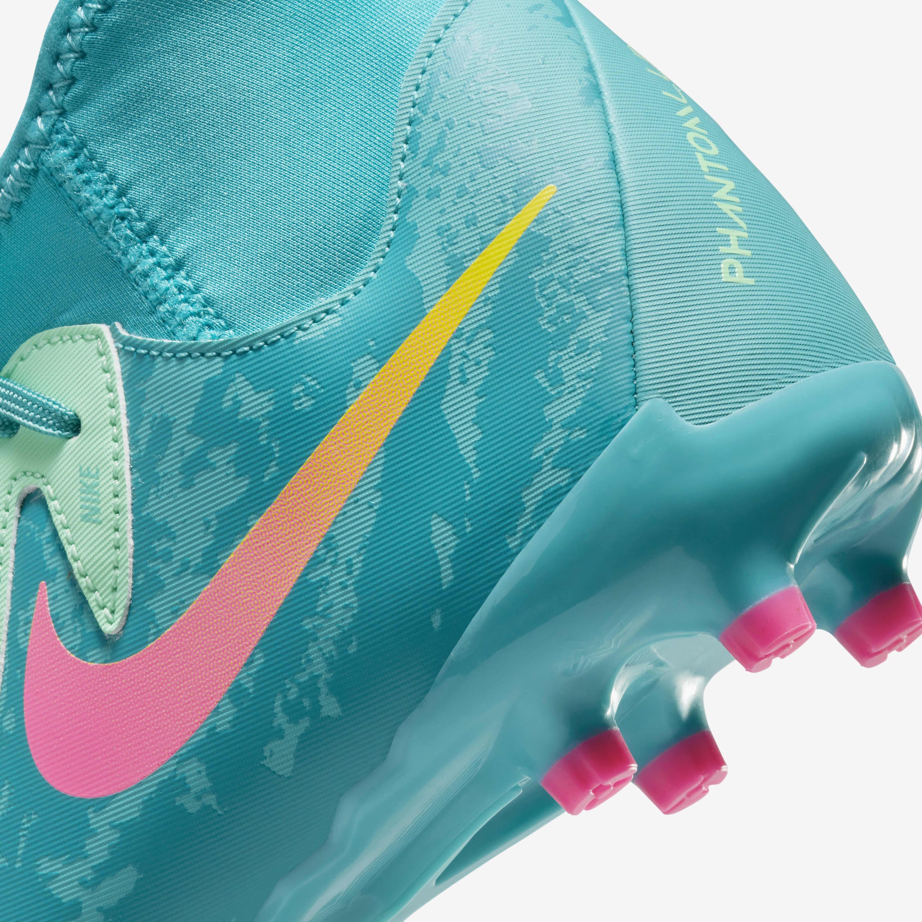 Nike Jr. Phantom Luna 2 Academy image number 8