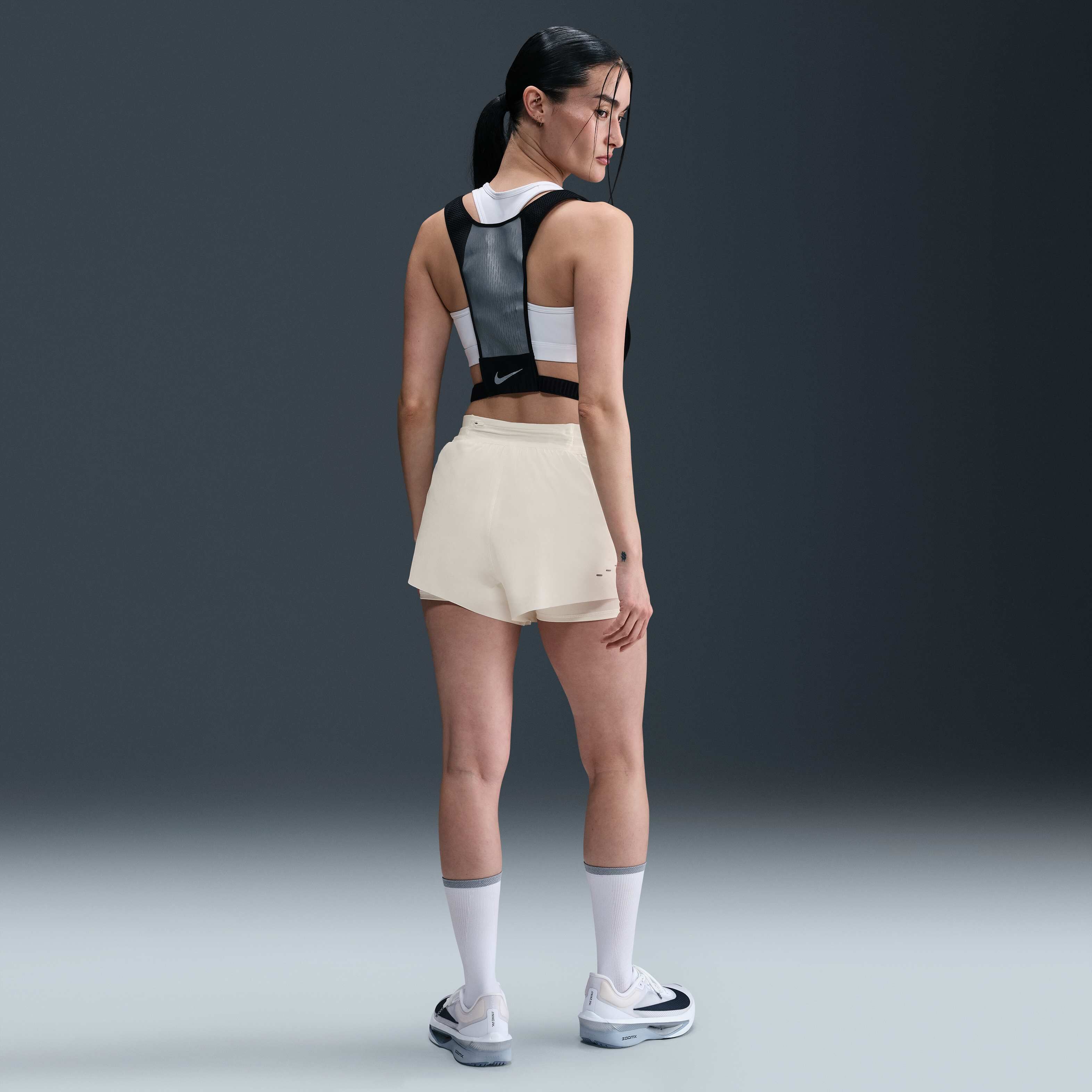 Nike Swift image number 3