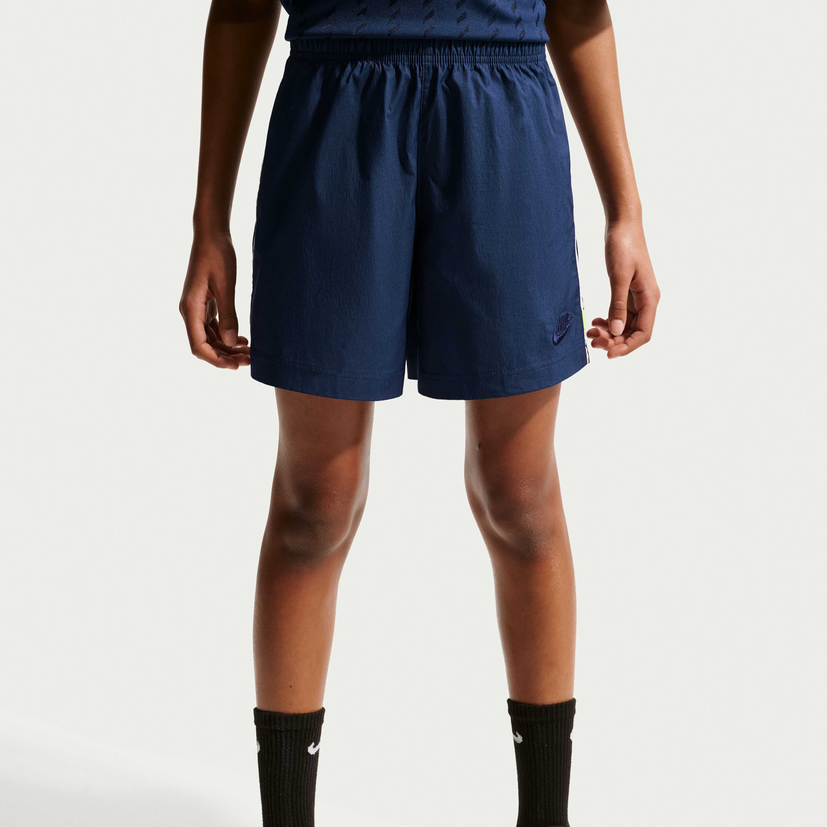 Nike Sportswear image number 2