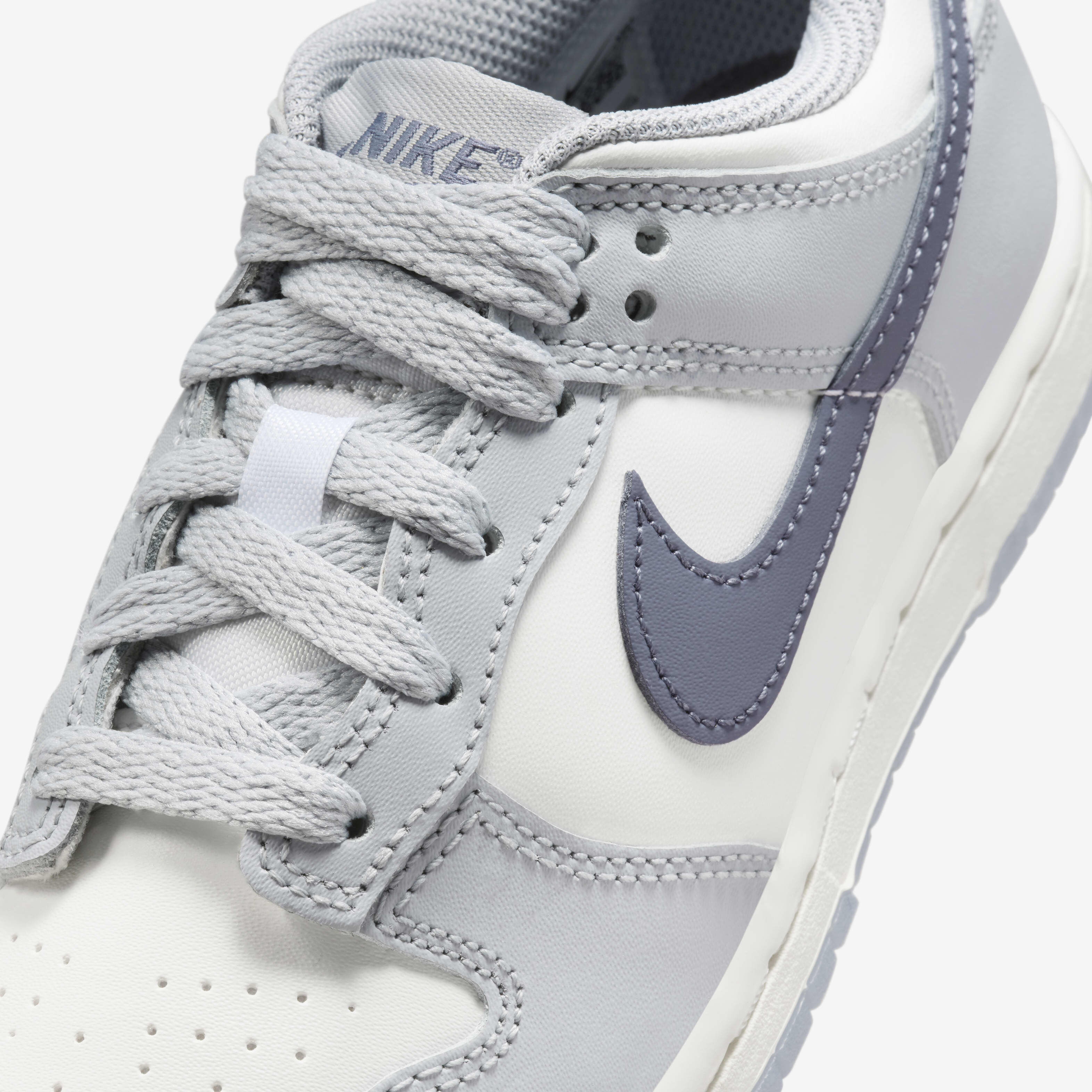 Nike Dunk Low image number 6