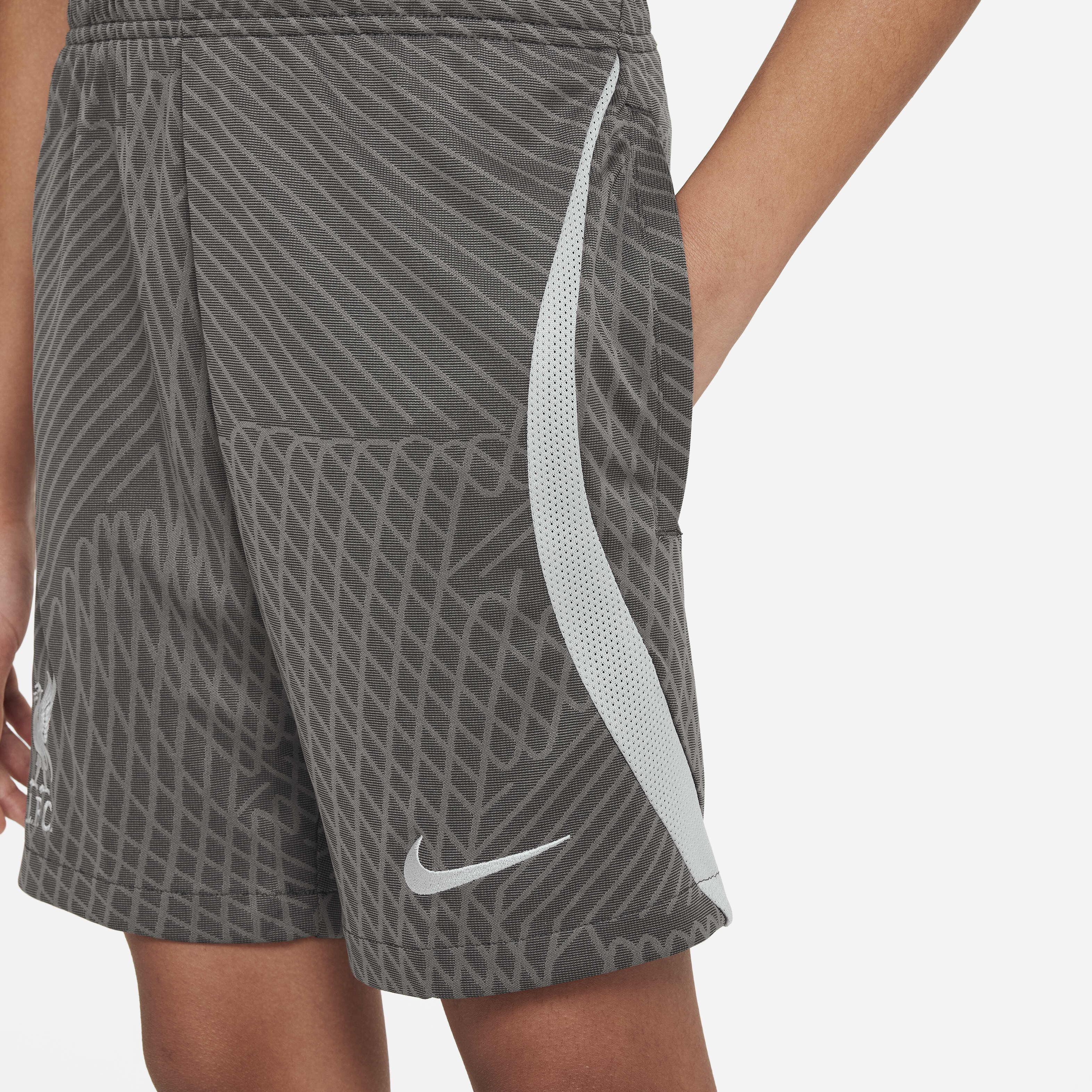 ليفربول F.C. سترايك image number 3