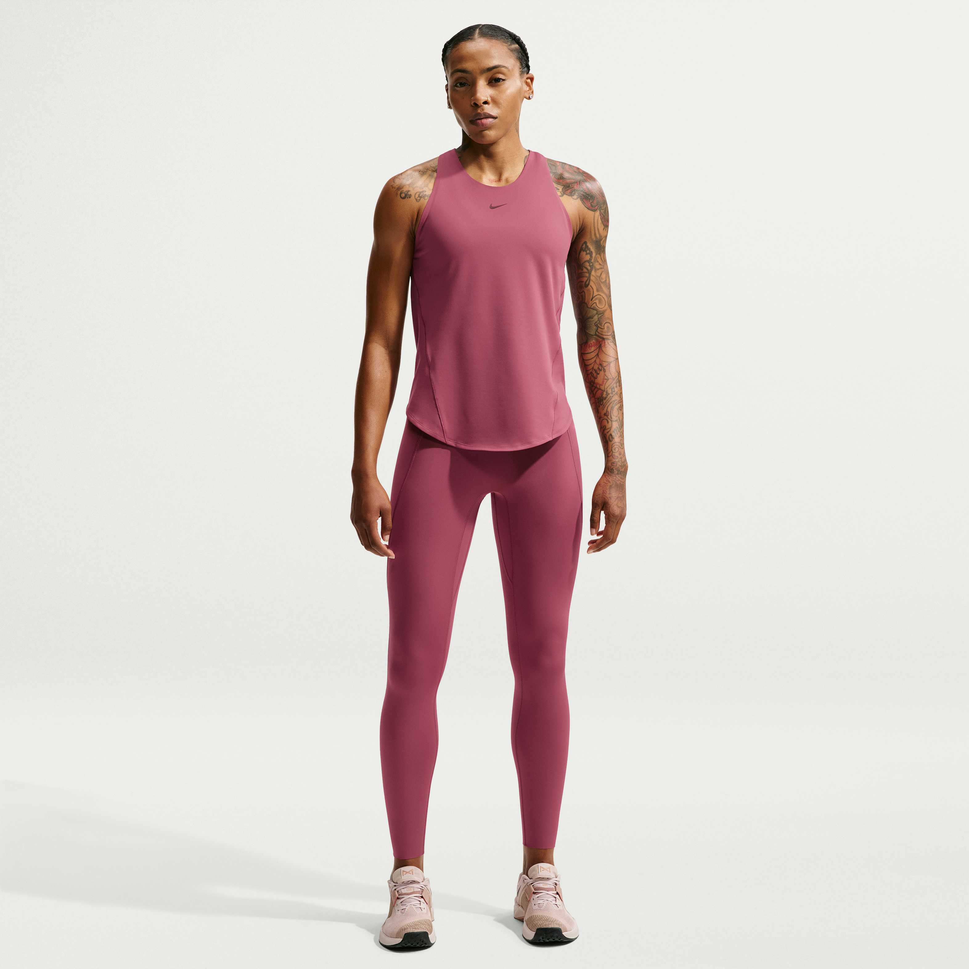 Nike Universa image number 8