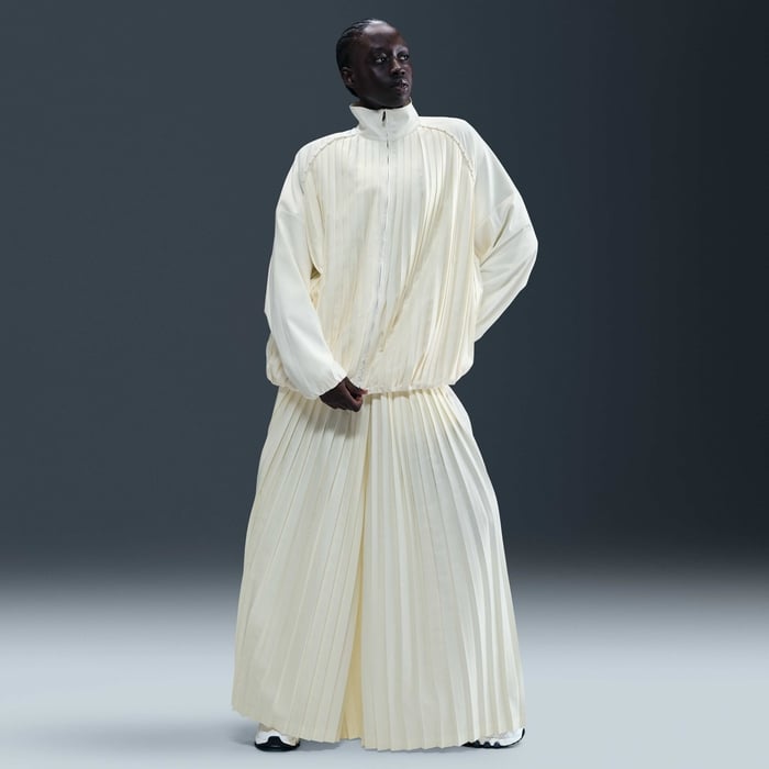 نايكي سبورتسوير كوليكشن image number 0 نايكي سبورتسوير كوليكشن image number 0