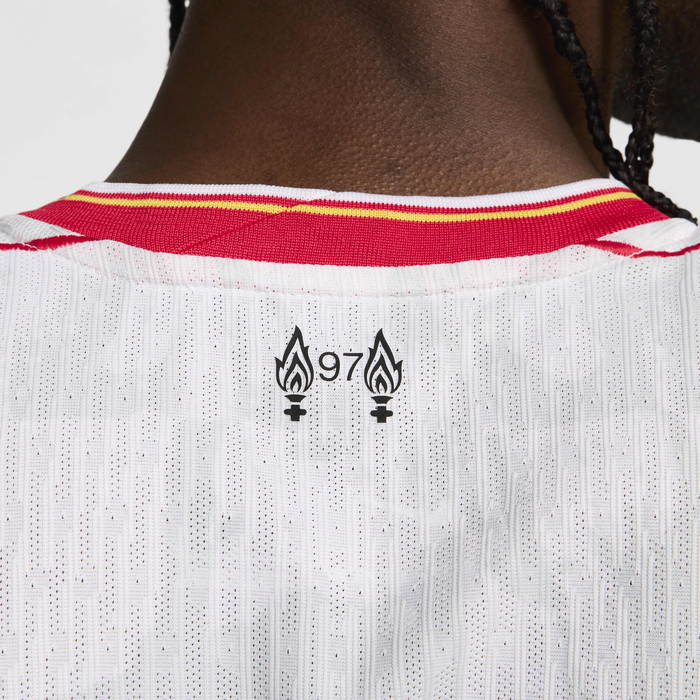 ليفربول 2024/25 ماتش البديل image number 5 ليفربول 2024/25 ماتش البديل image number 5