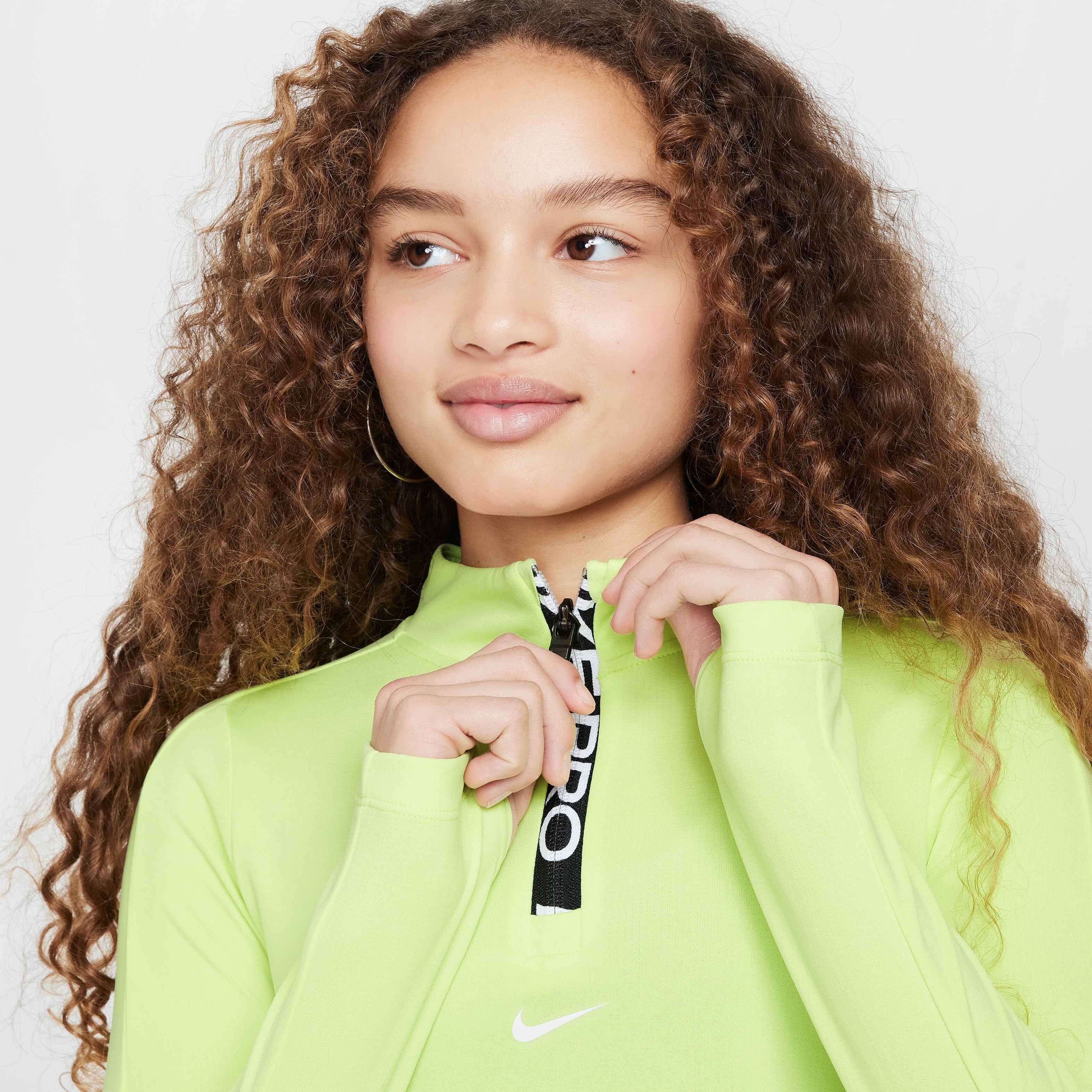 Nike Pro image number 2