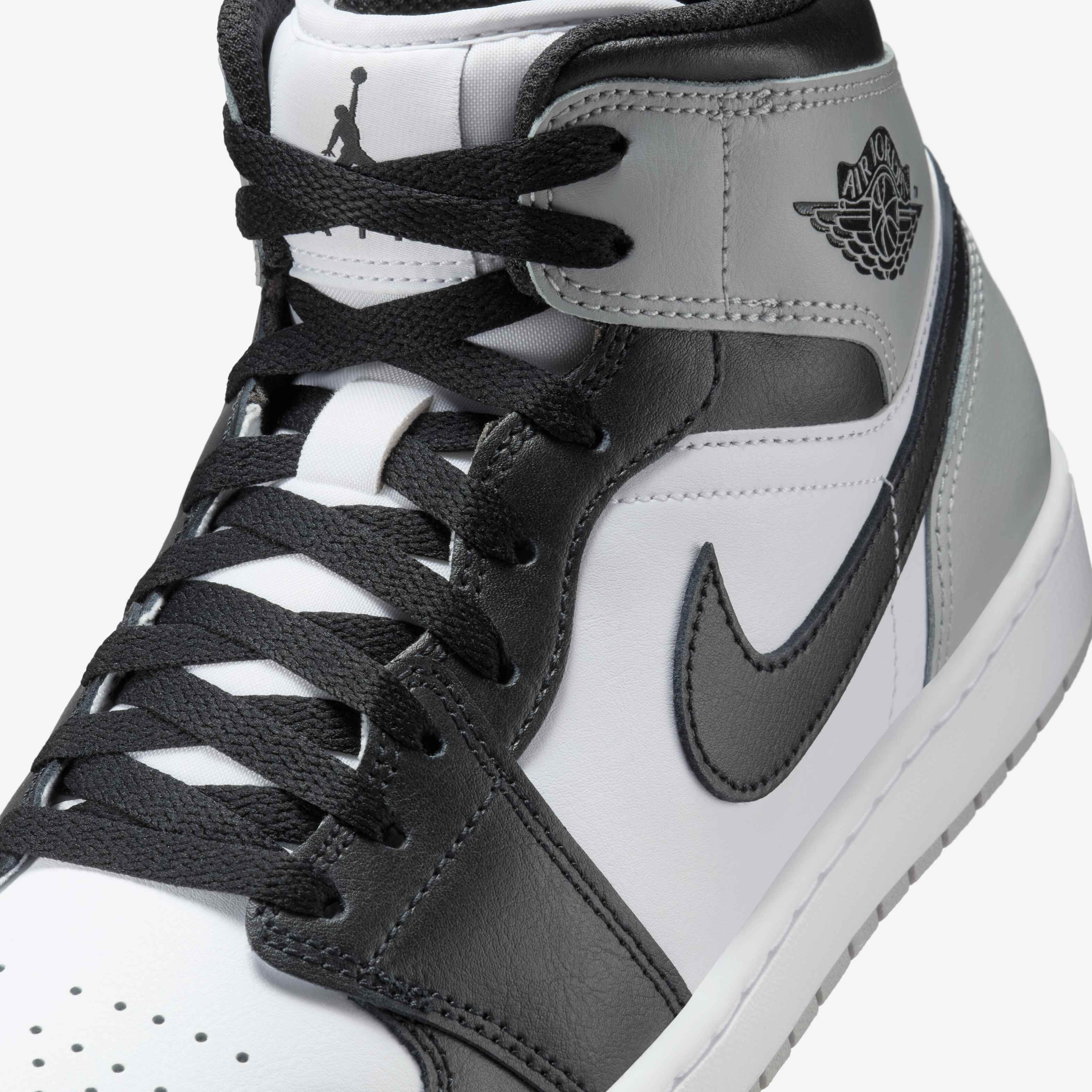 Air Jordan 1 Mid image number 6