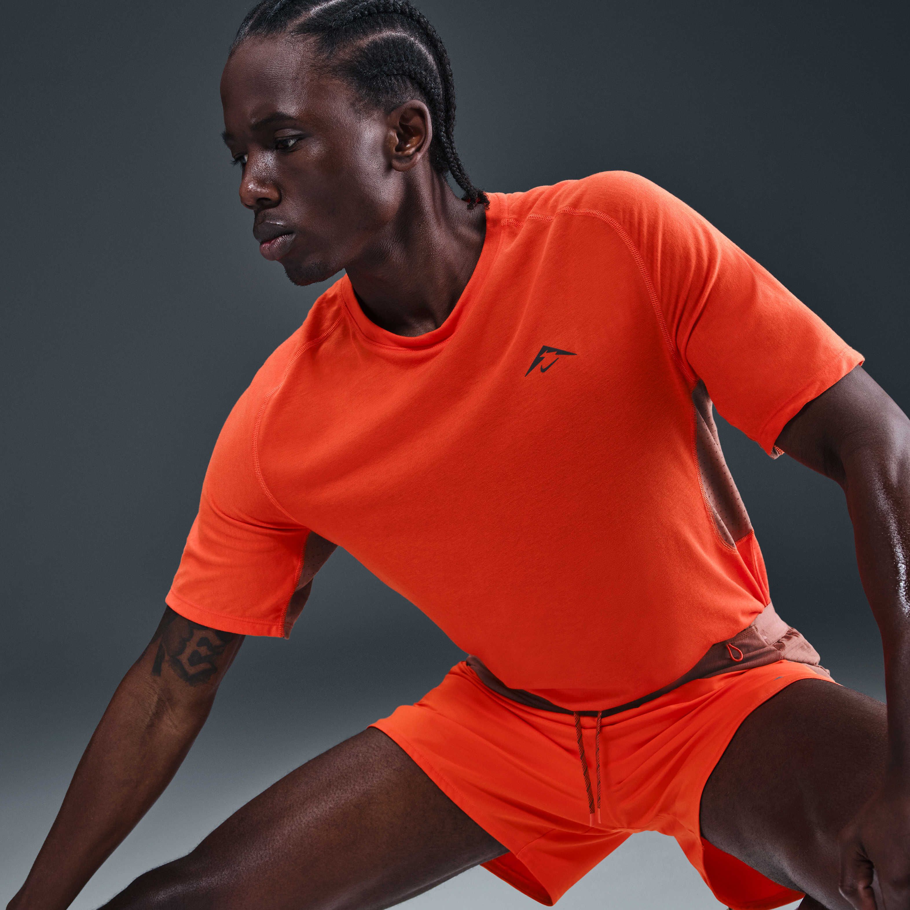 نايكي سولار تشيس image number 2