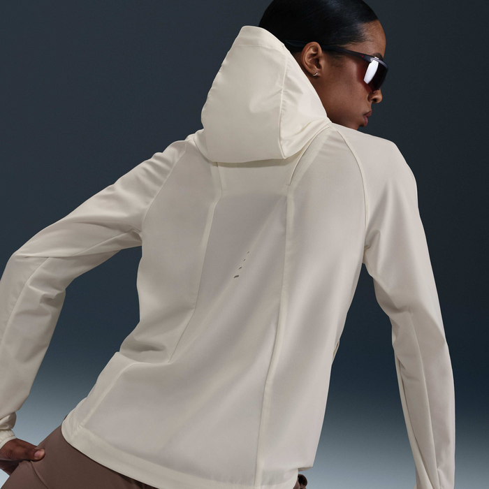 نايكي سويفت image number 1 نايكي سويفت image number 1