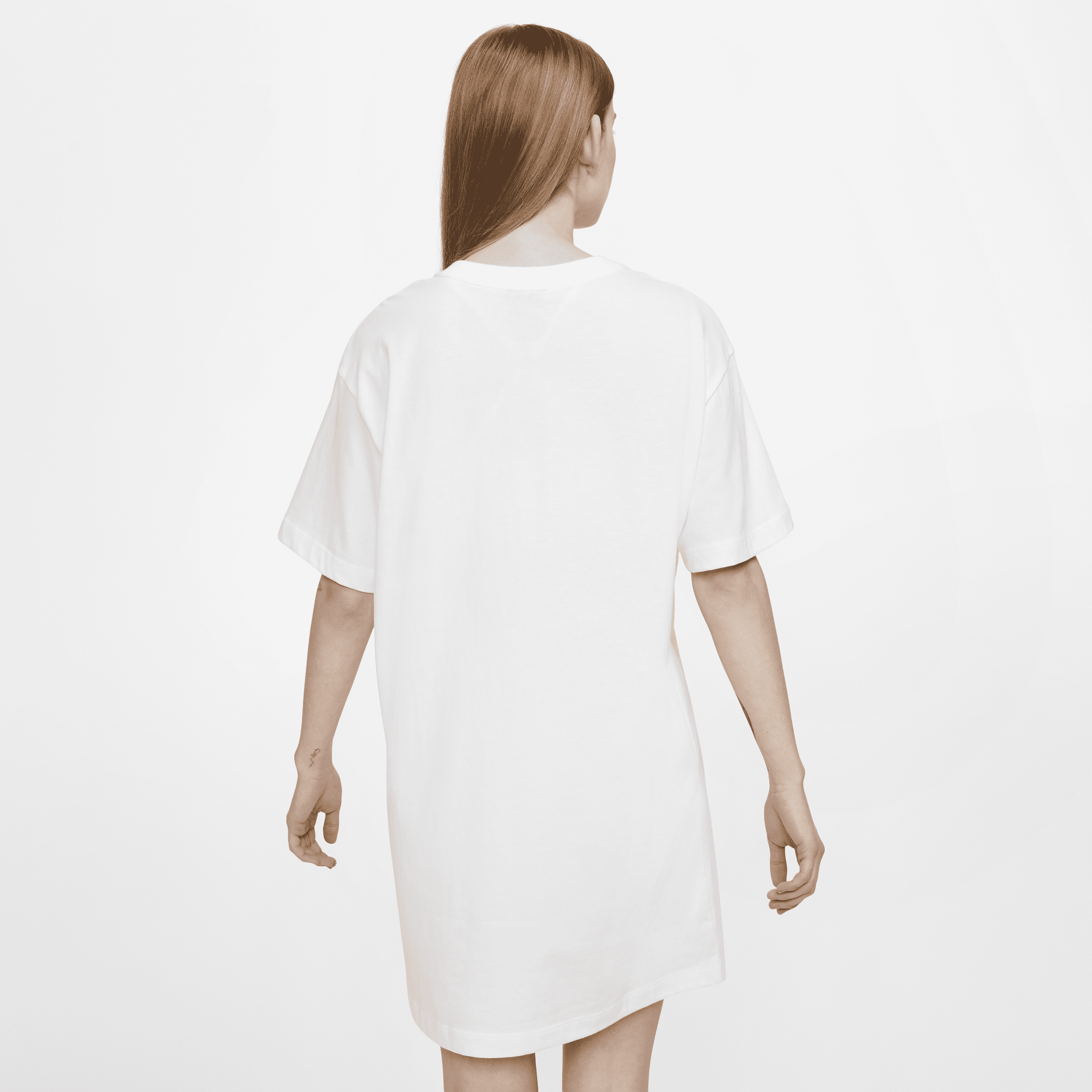 Nike Sportswear Essential image number 1
