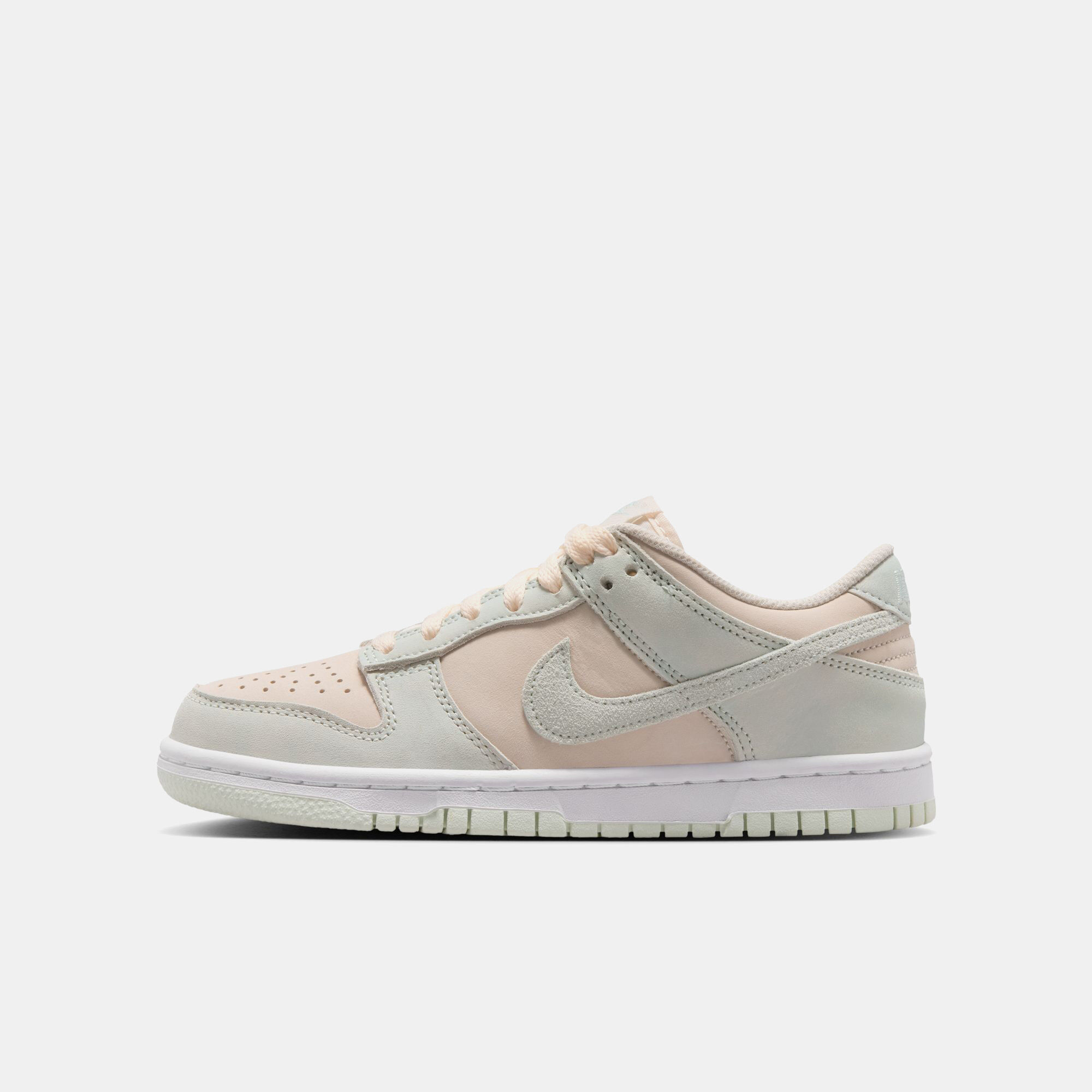 Nike Dunk Low Suede image number 0