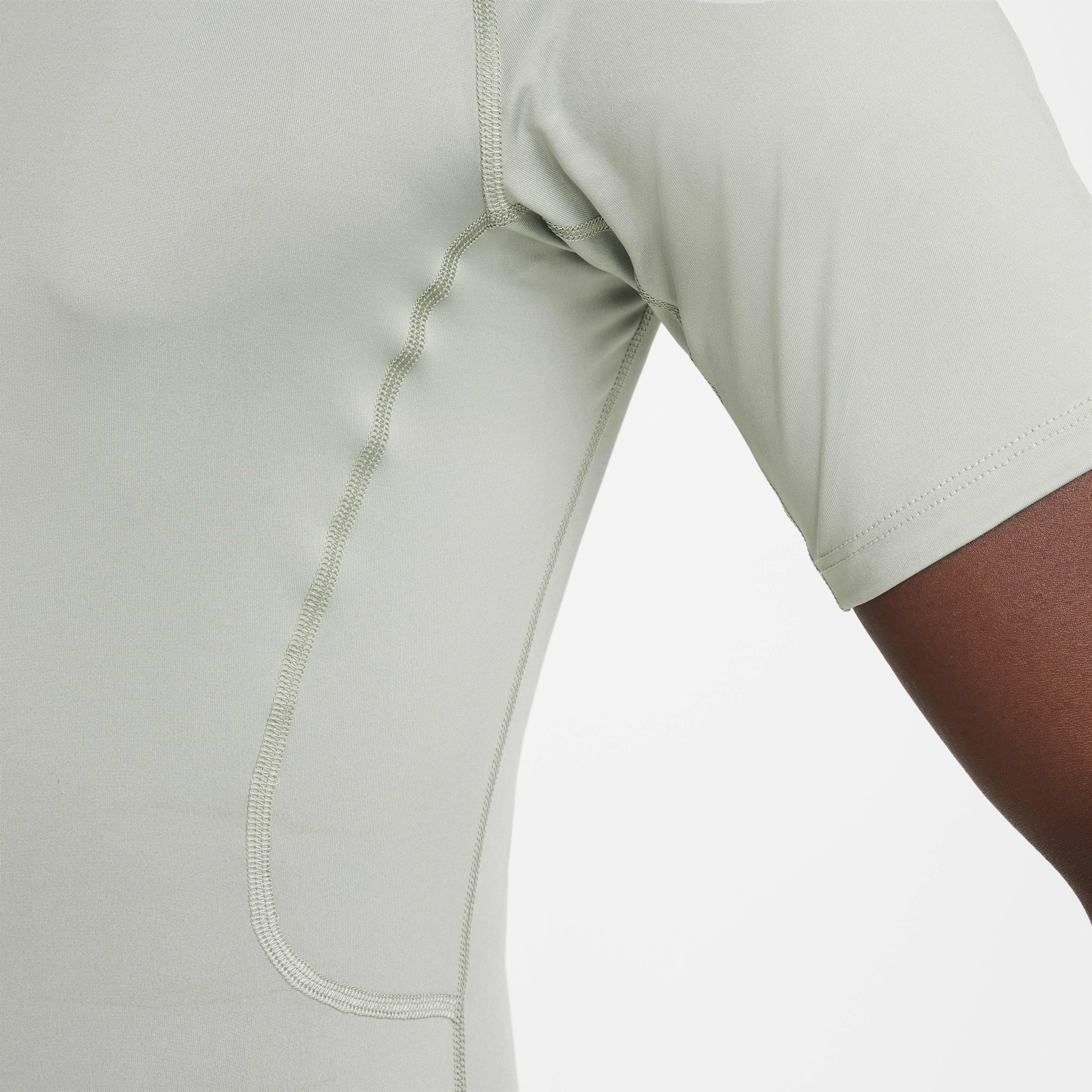 نايكي برو image number 3