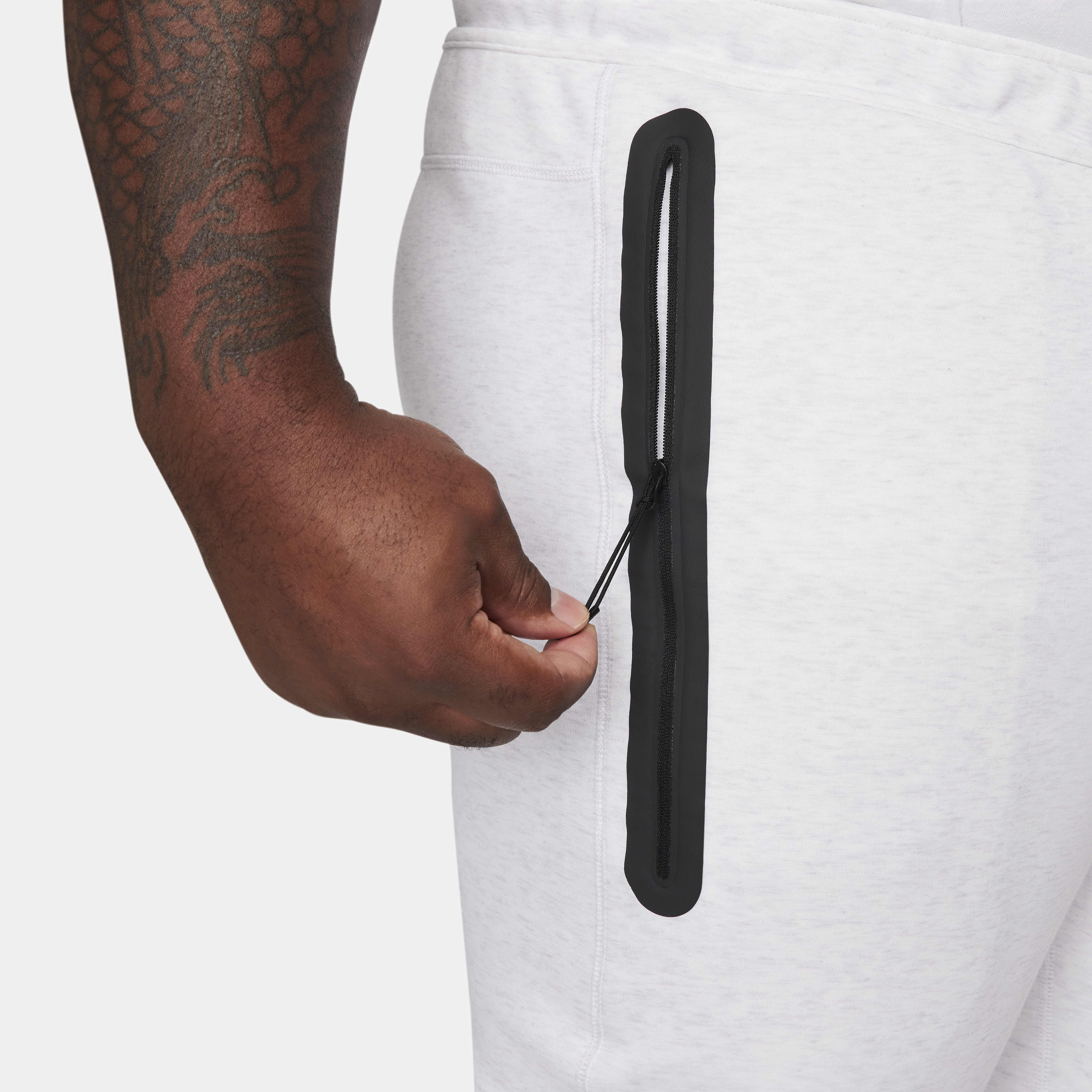 Nike tech fleece joggers small online