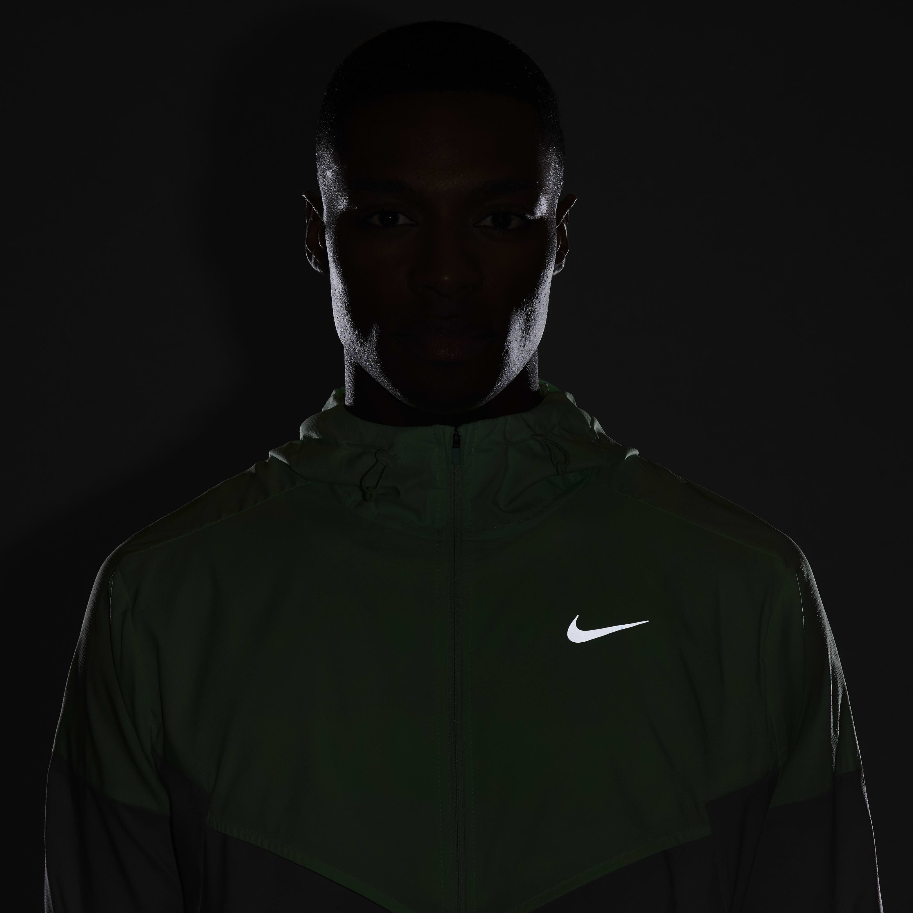 Nike Windrunner image number 7