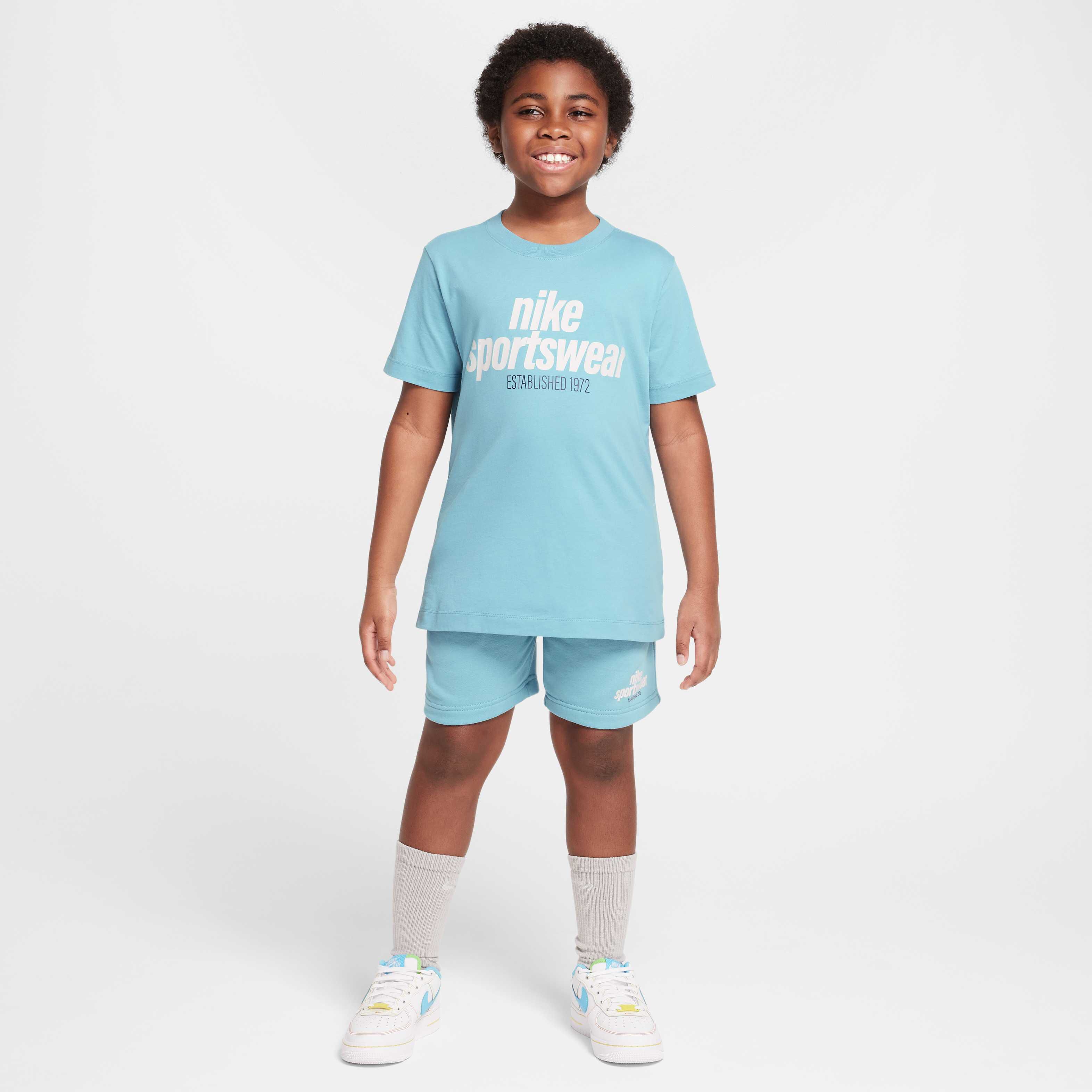 نايكي سبورتسوير image number 4