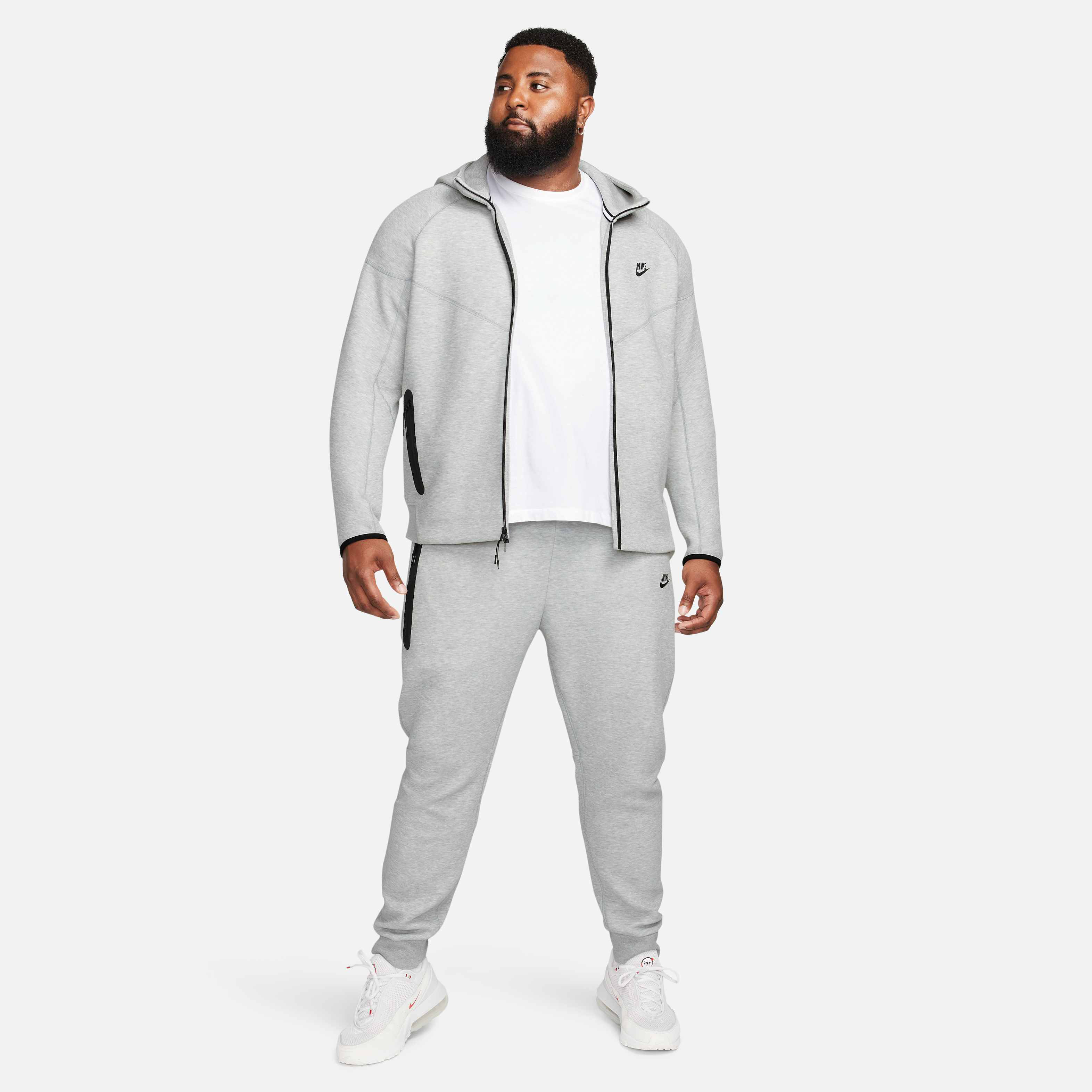 Nike Sportswear Tech Fleece image number 19