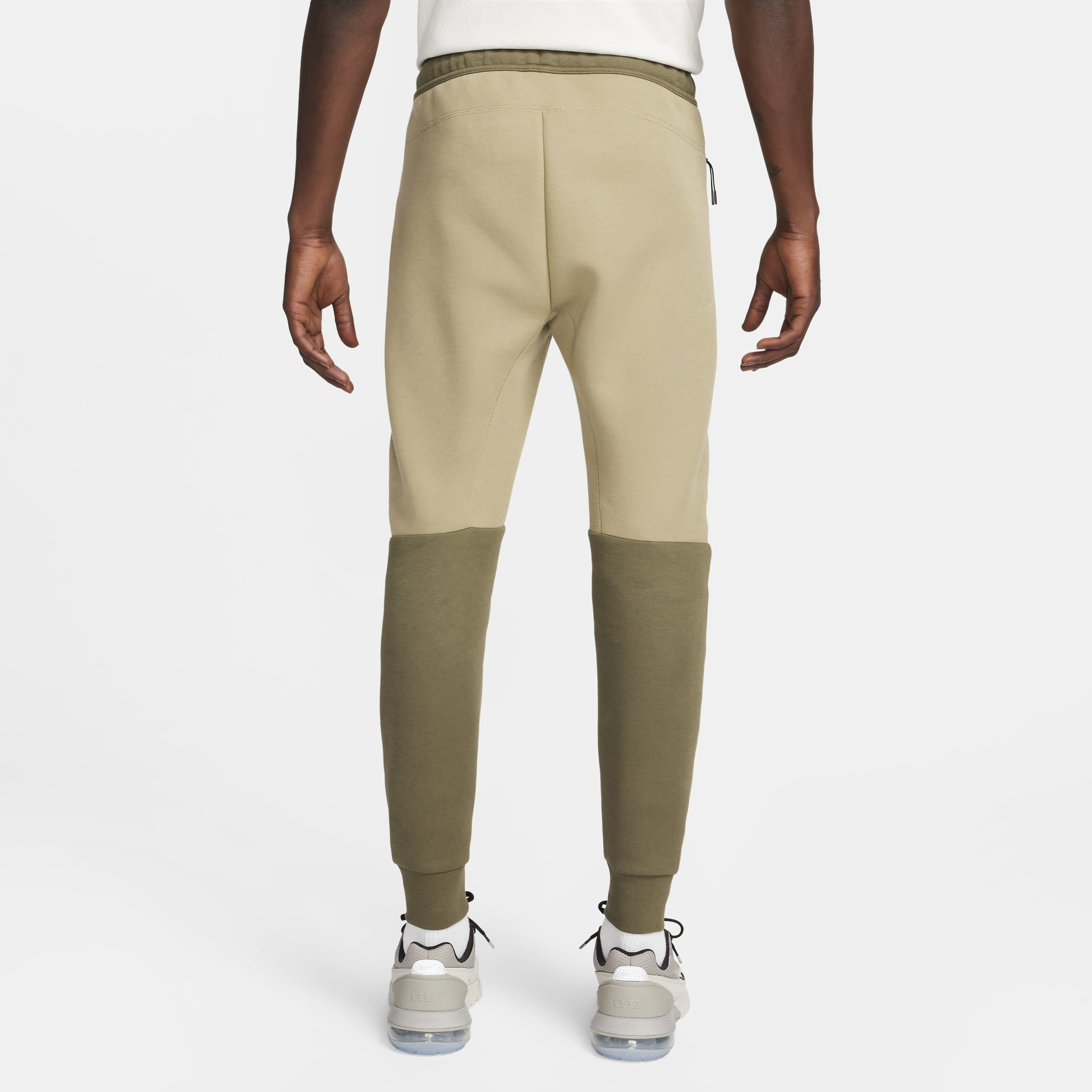 نايكي سبورتسوير تك فليس image number 1