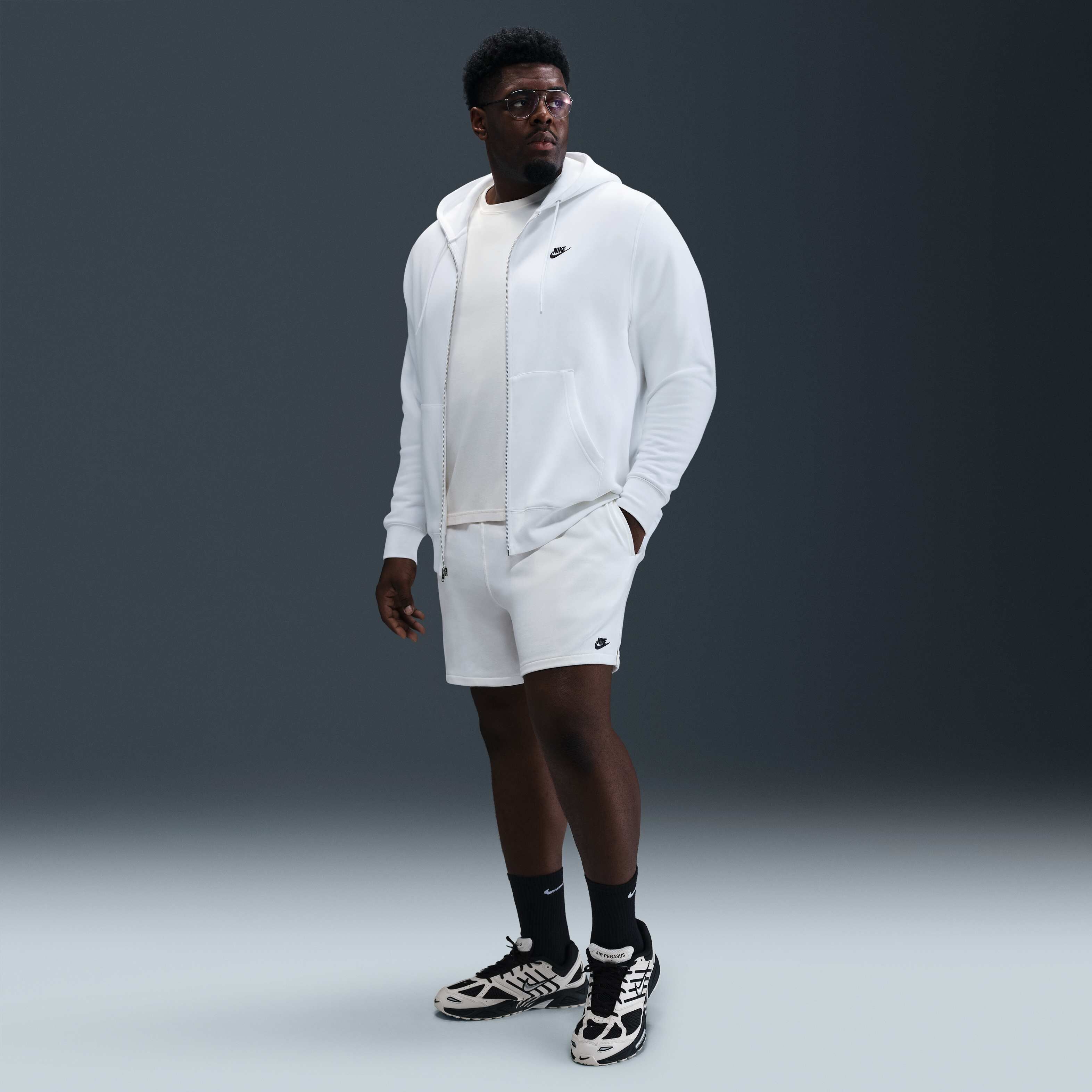 نايكي كلوب image number 8