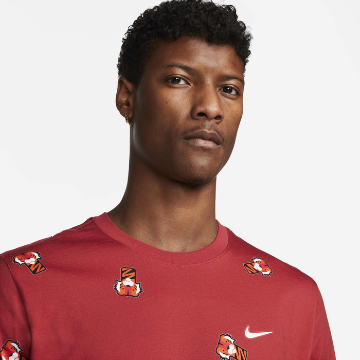 Tiger Woods 'Frank' image number 2 Tiger Woods 'Frank' image number 2