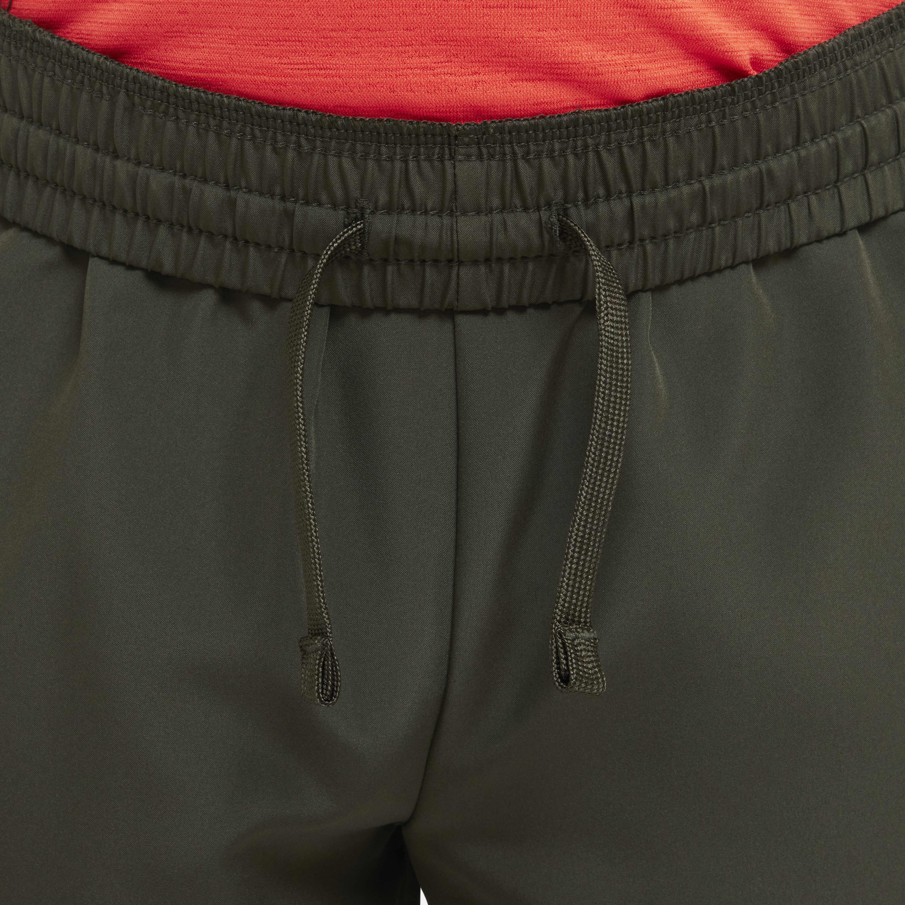 نايكي ملتي image number 4