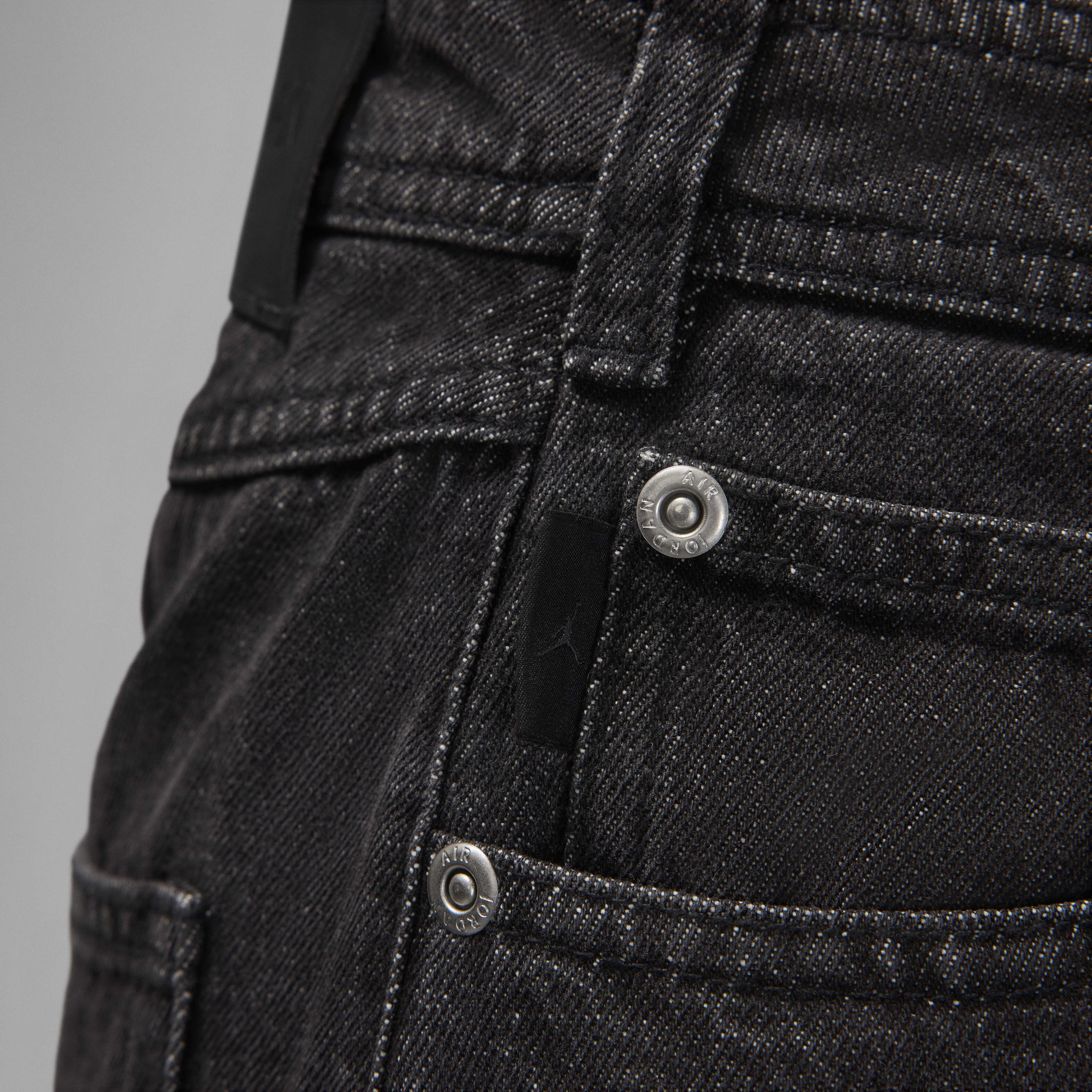 Air Jordan image number 3