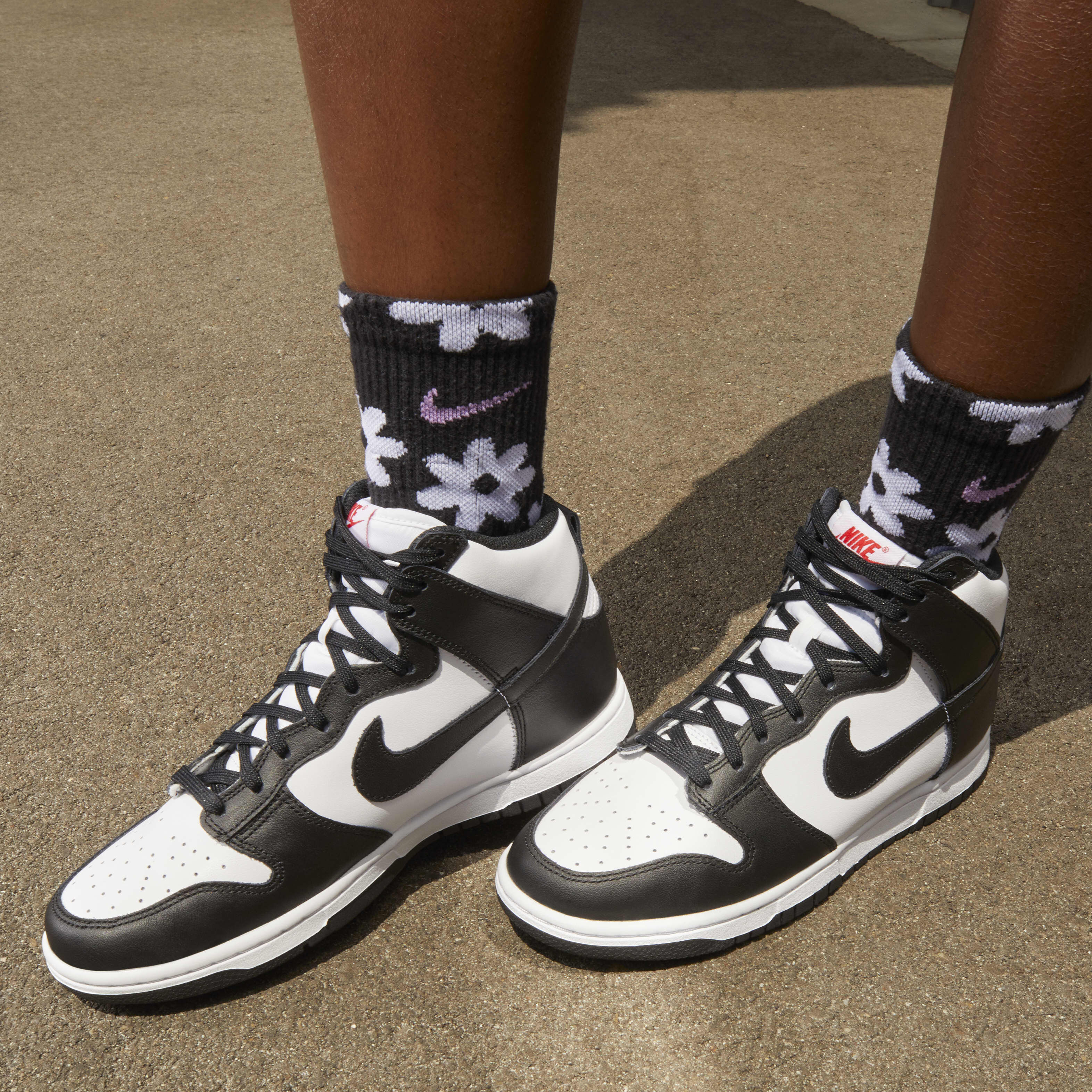 Nike dunk high womens hotsell