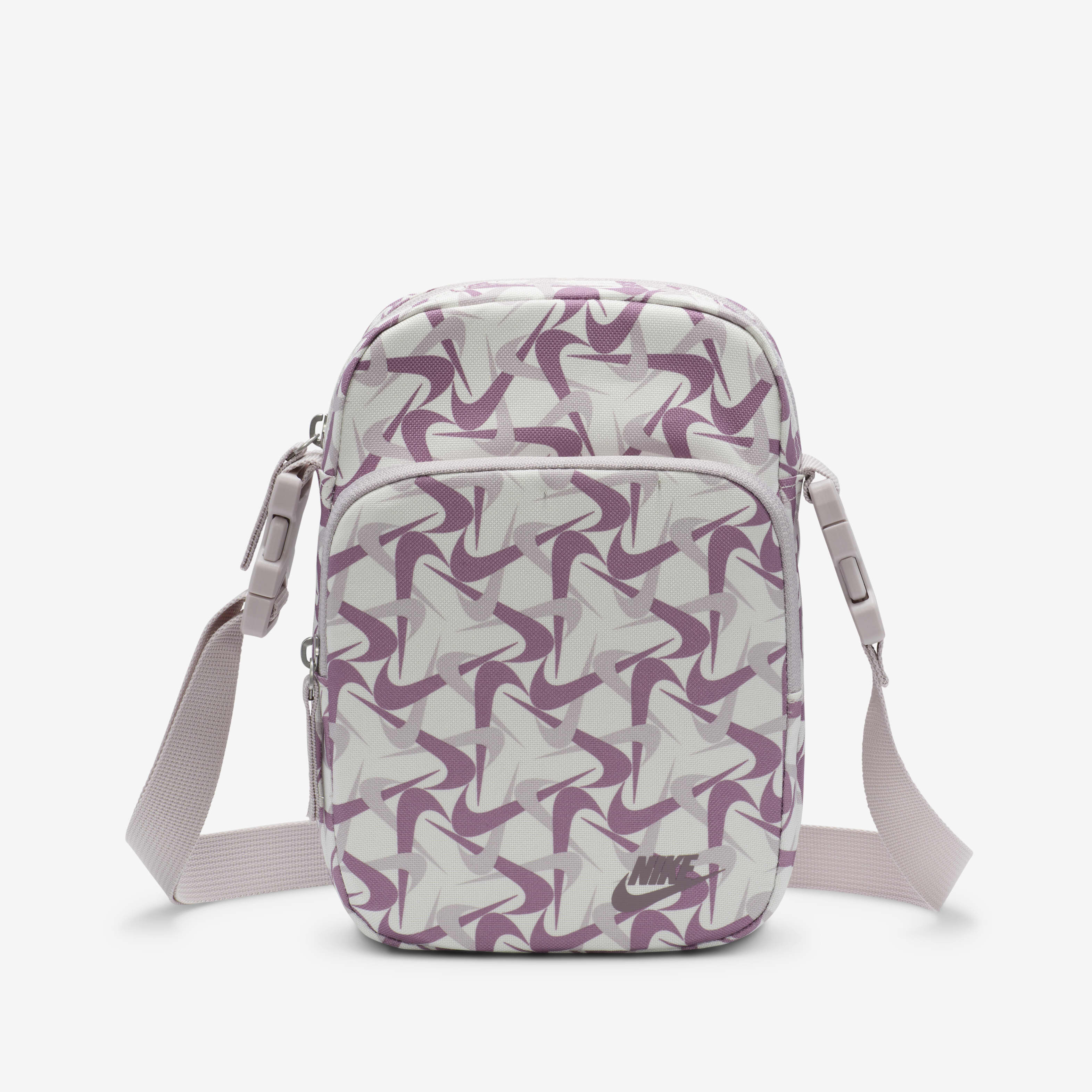 نايكي هيرتج image number 1