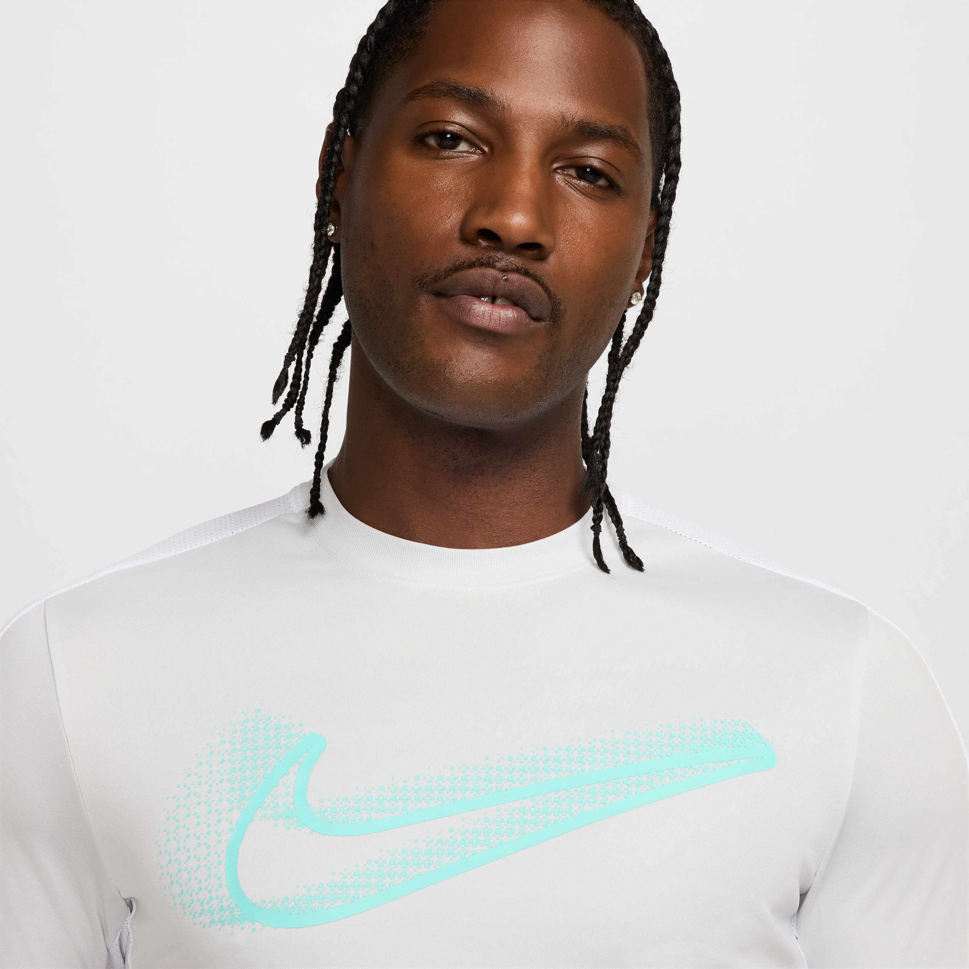 Nike Academy image number 2