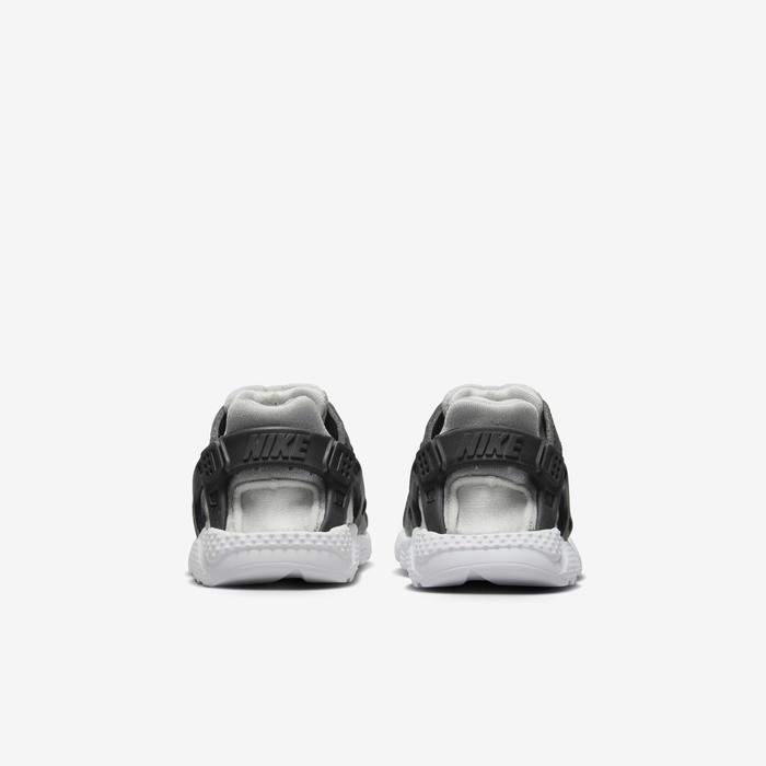 نايكي هوراتشي رن image number 5 نايكي هوراتشي رن image number 5