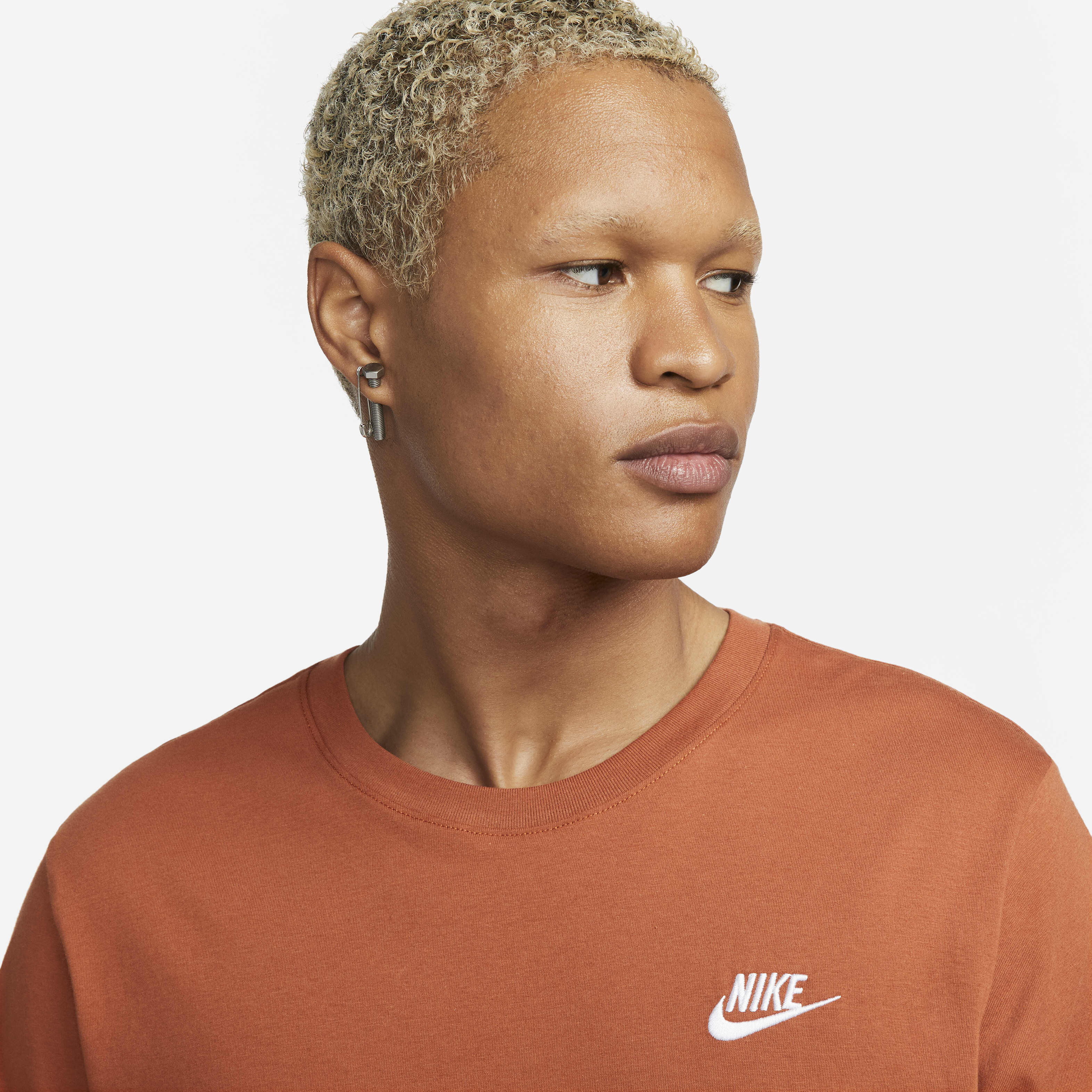 Nike Sportswear Club image number 2