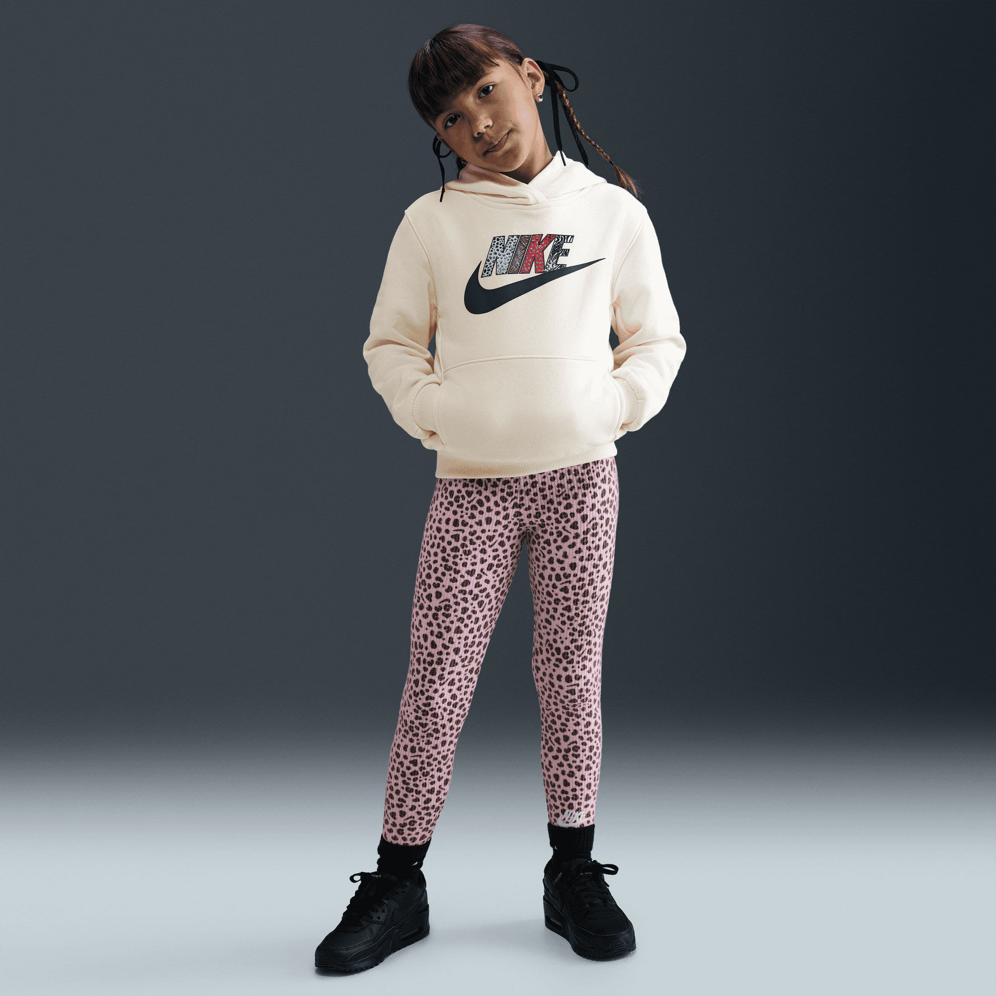 نايكي وايلد وورمث image number 0