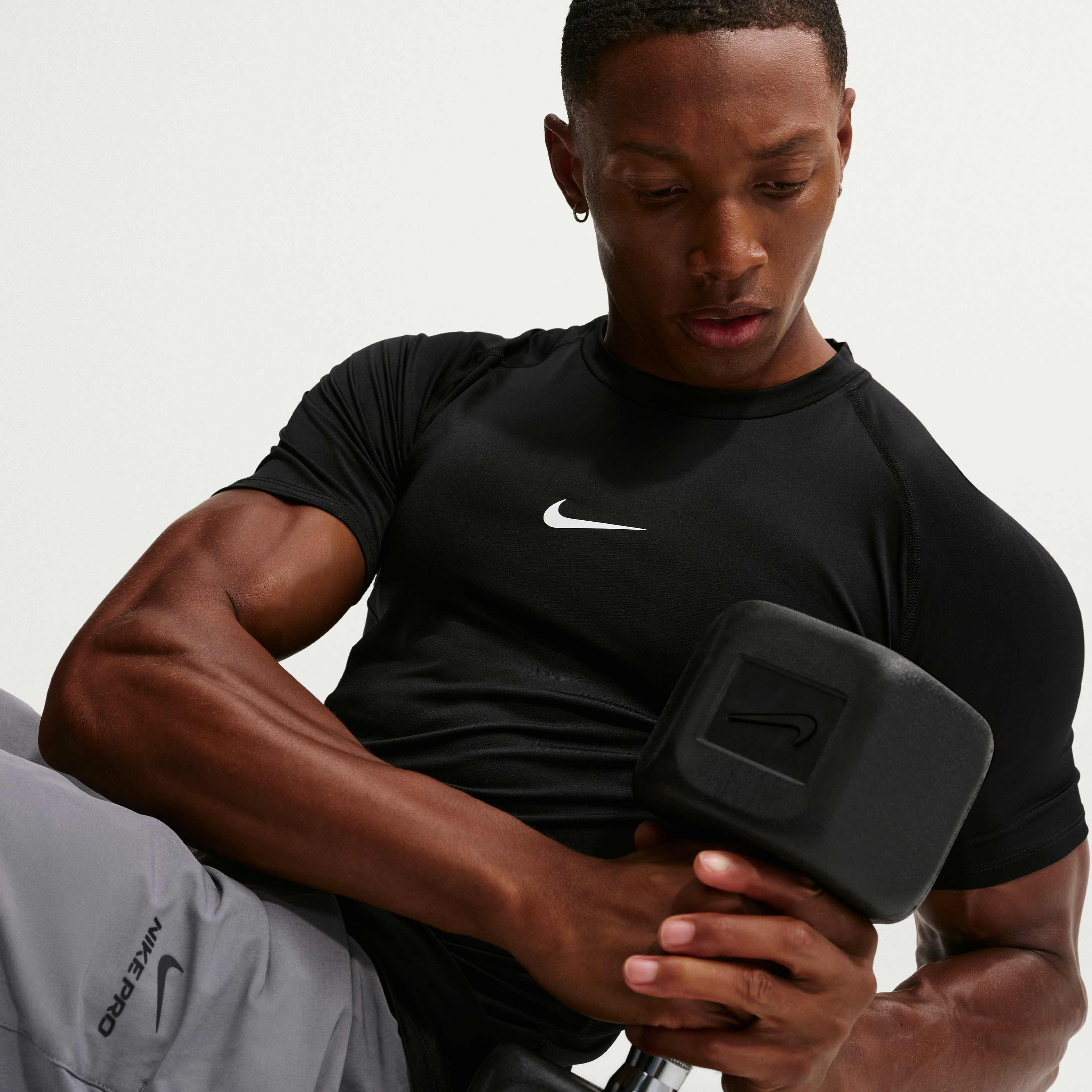 نايكي برو image number 2