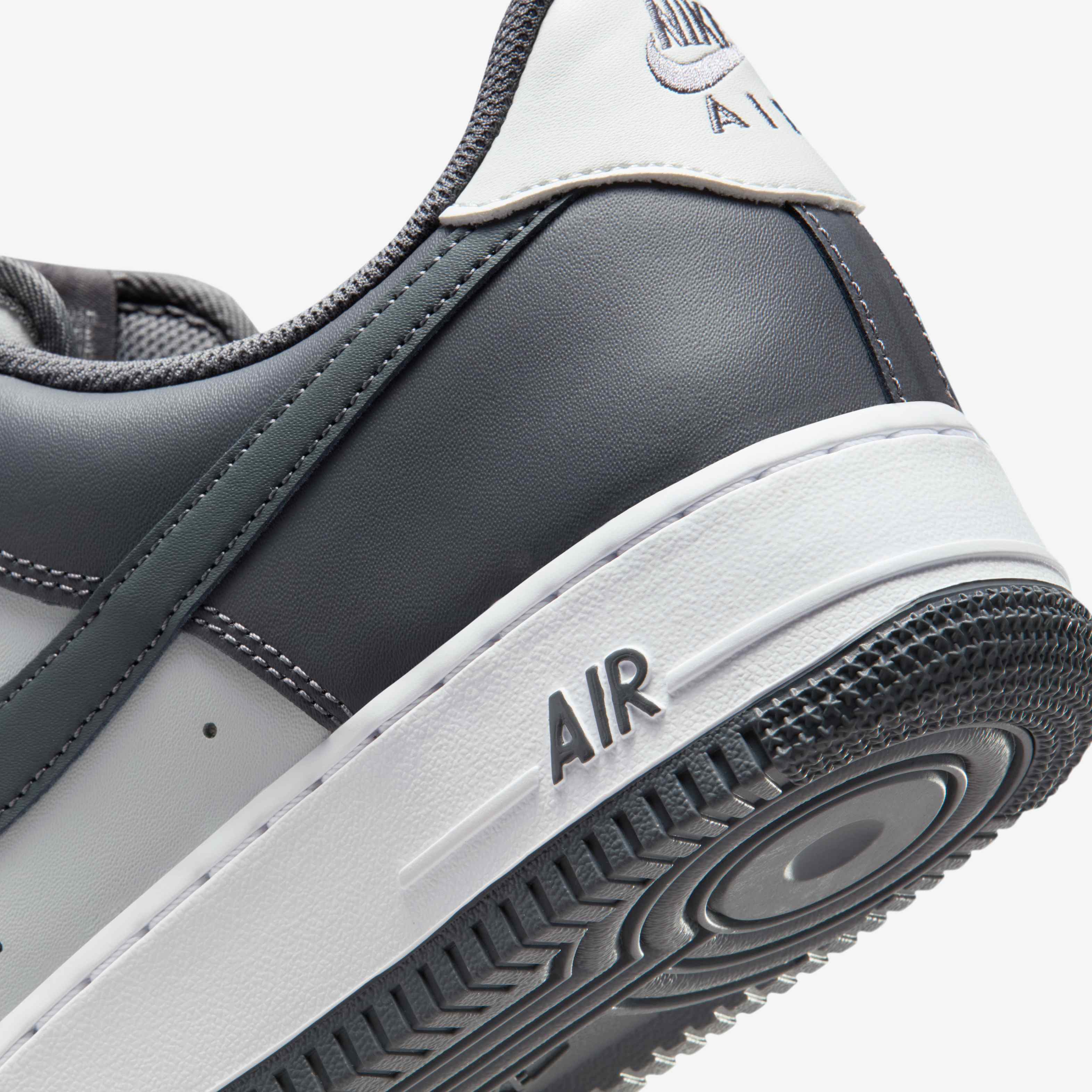 Nike Air Force 1 '07 image number 7