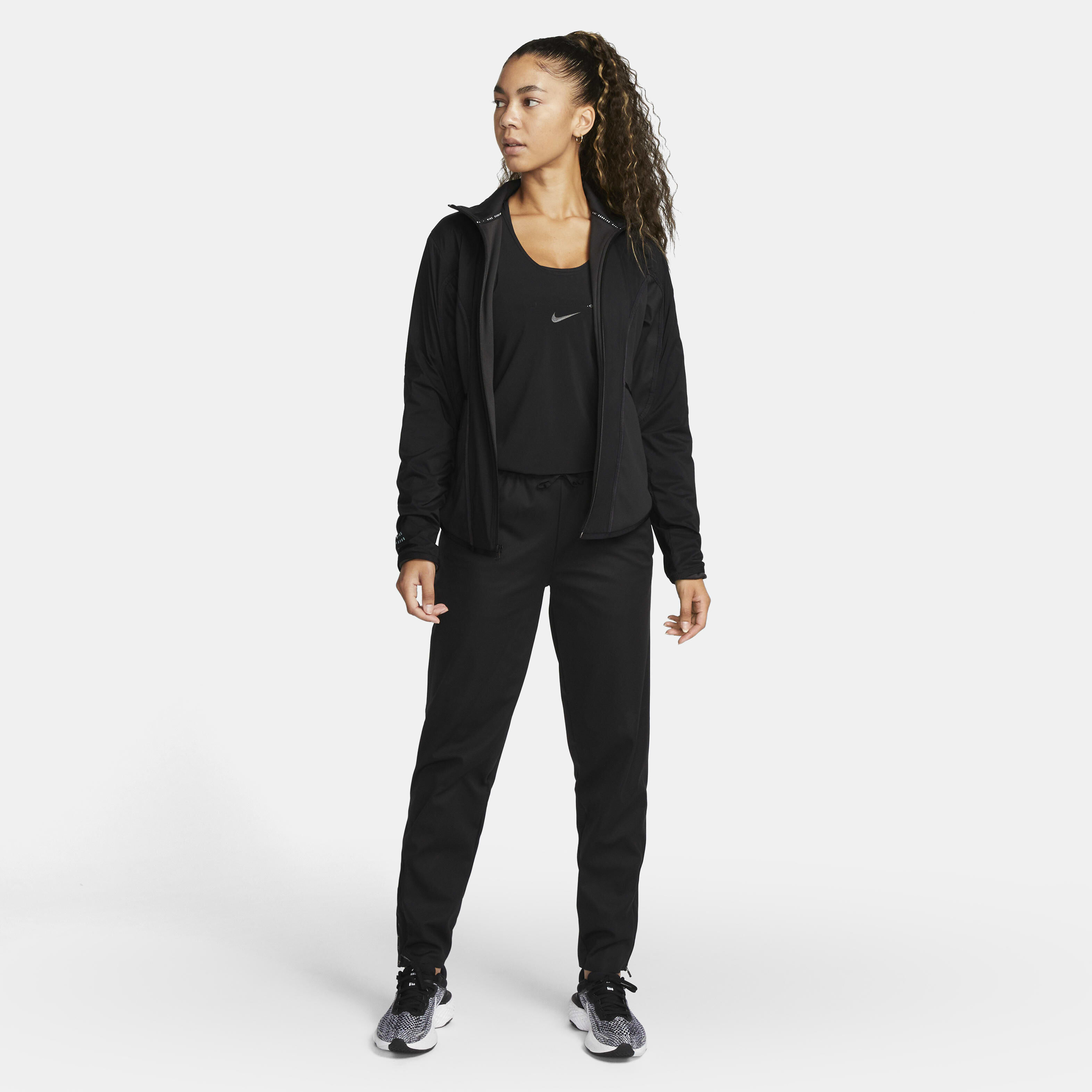 Nike Storm-FIT Run Division image number 4