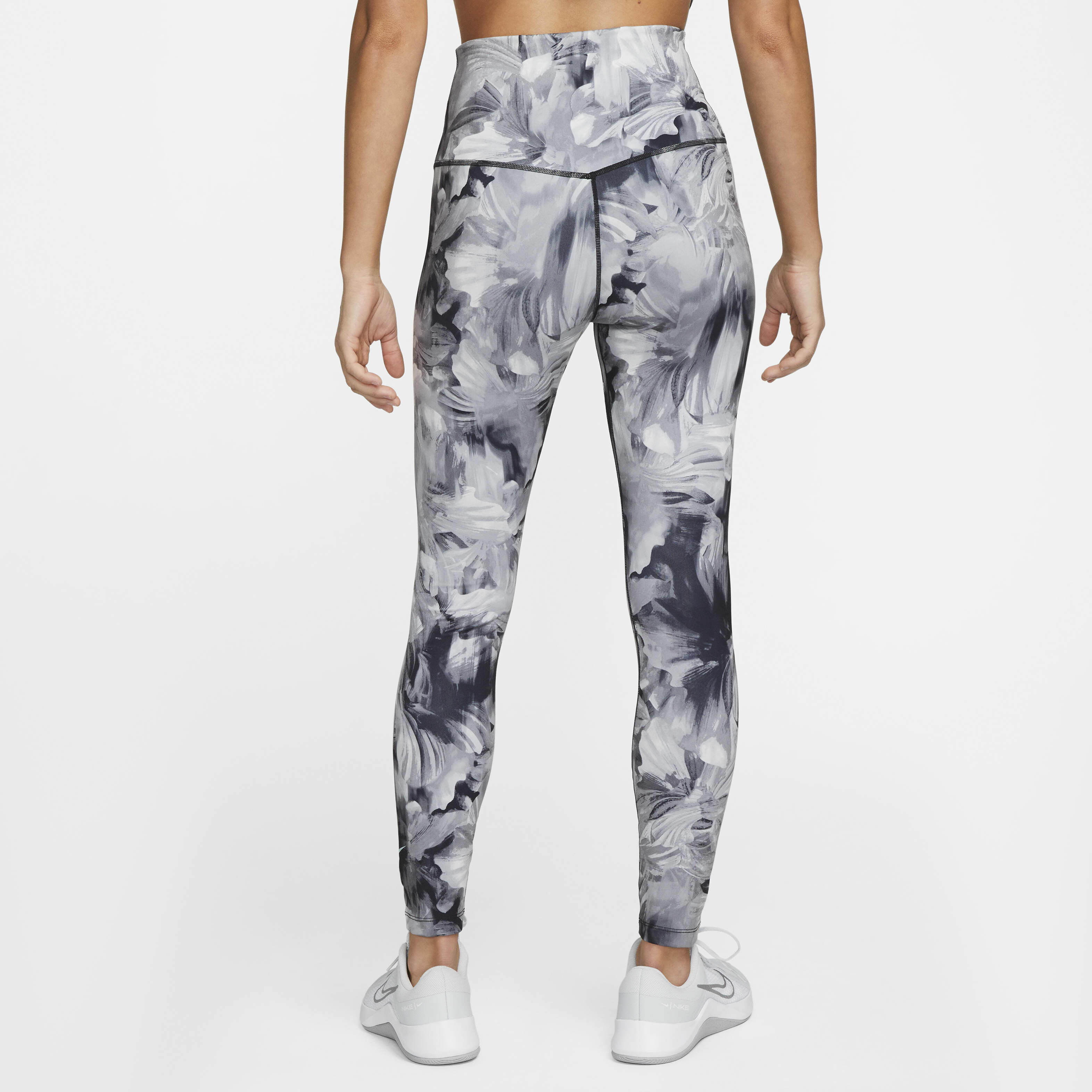 Nike One image number 1