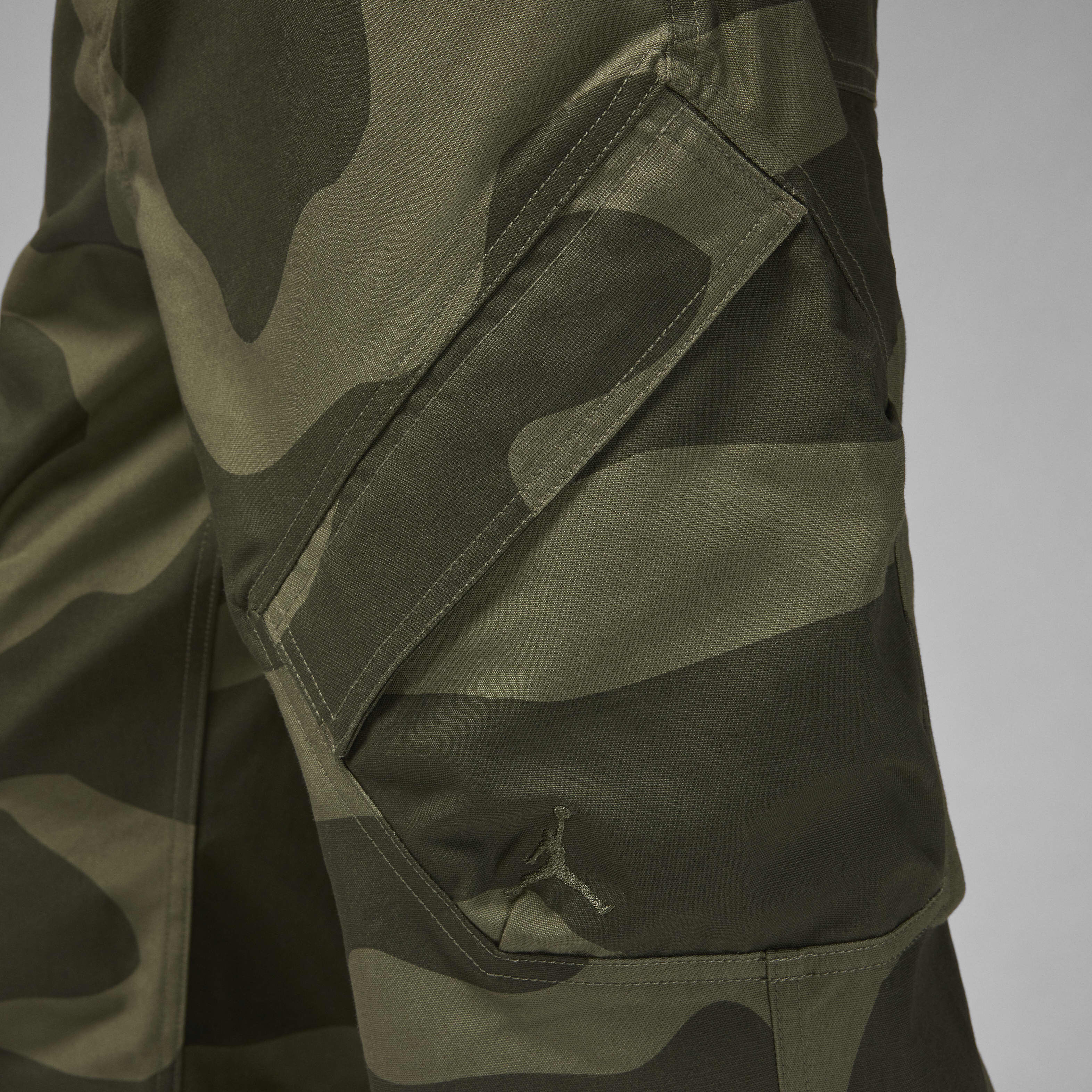 Jordan Essentials Chicago image number 5