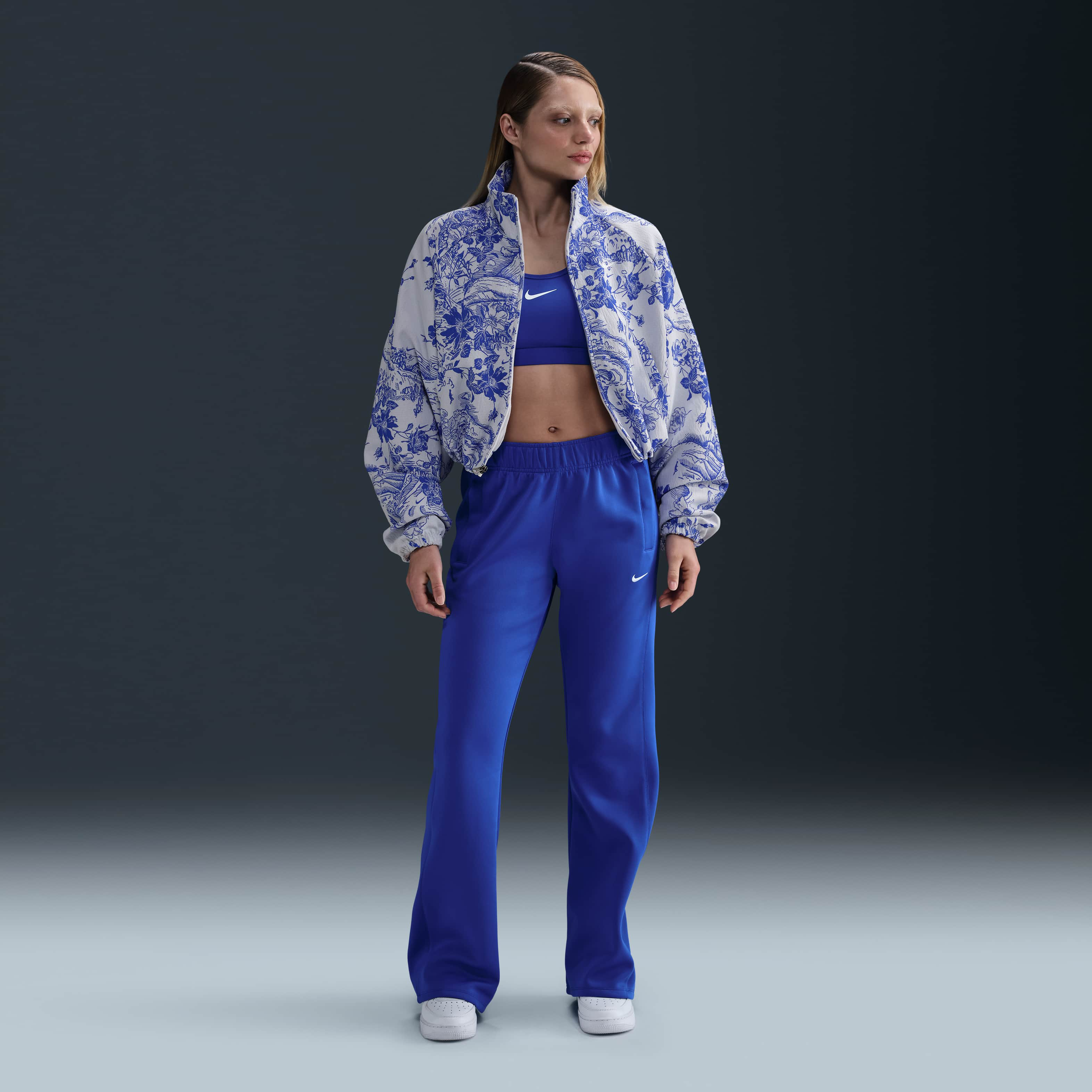 نايكي سبورتسوير كوليكشن image number 3