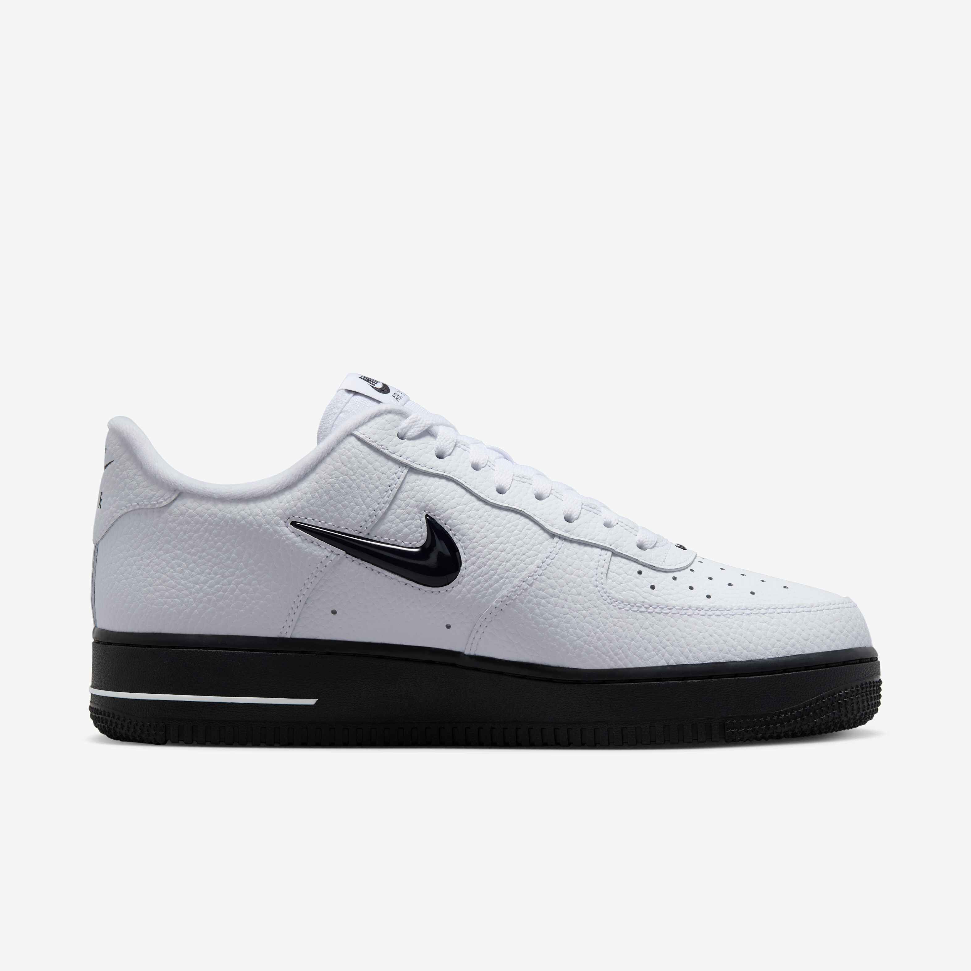 Nike Air Force 1 image number 2