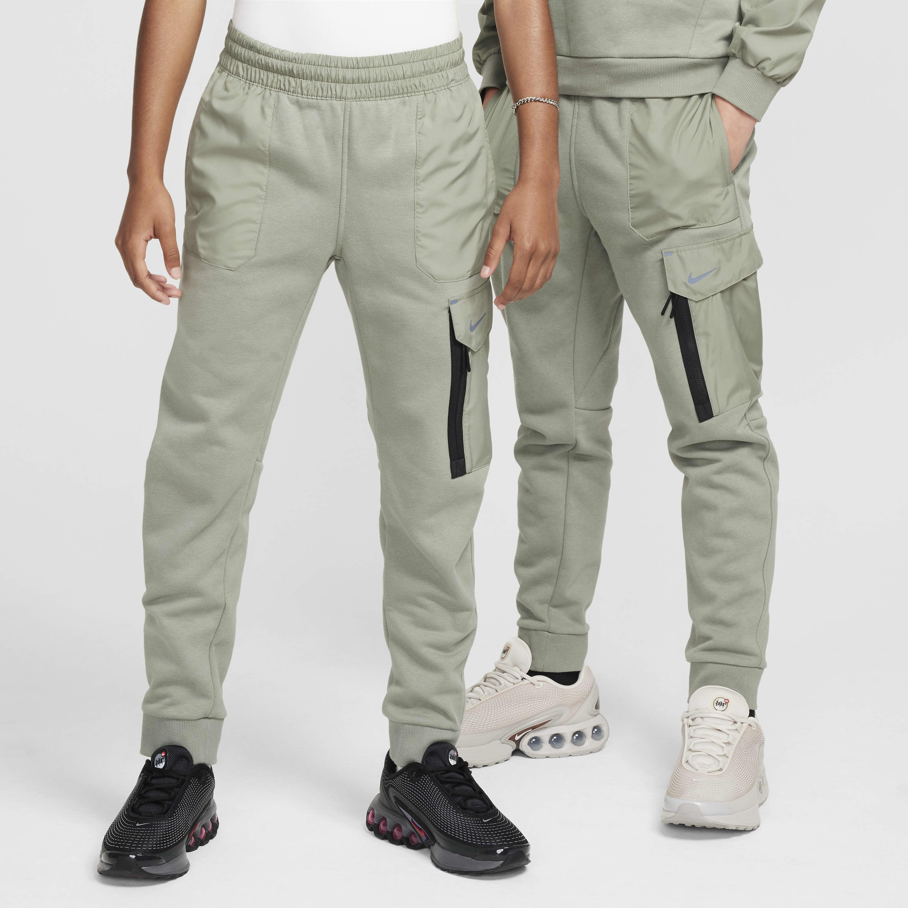 Buy Nike Sportswear City Utility EasyOn Older Kids Fleece Trousers Nike Qatar Official