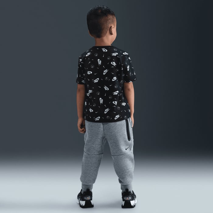 Nike image number 1 Nike image number 1