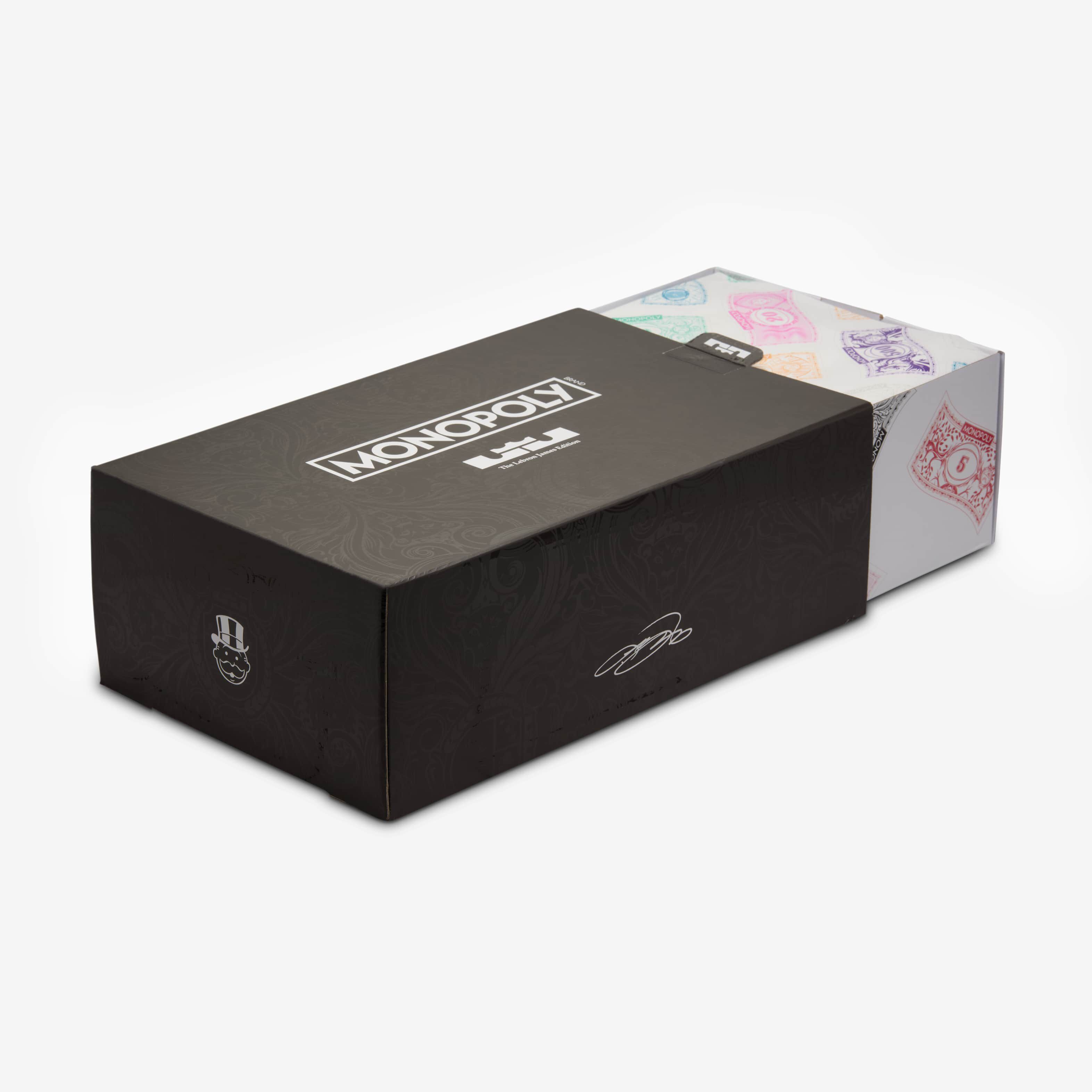 ليبرون XXII 'كورنسي' image number 10