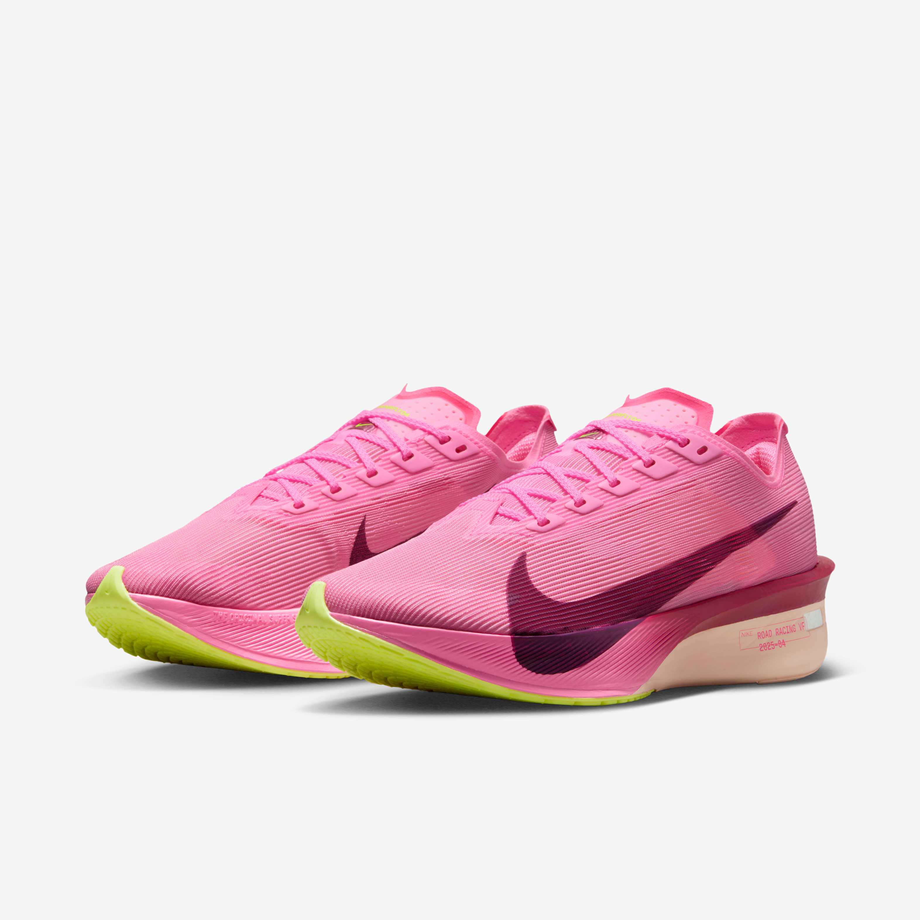 Nike Vaporfly 4 image number 4