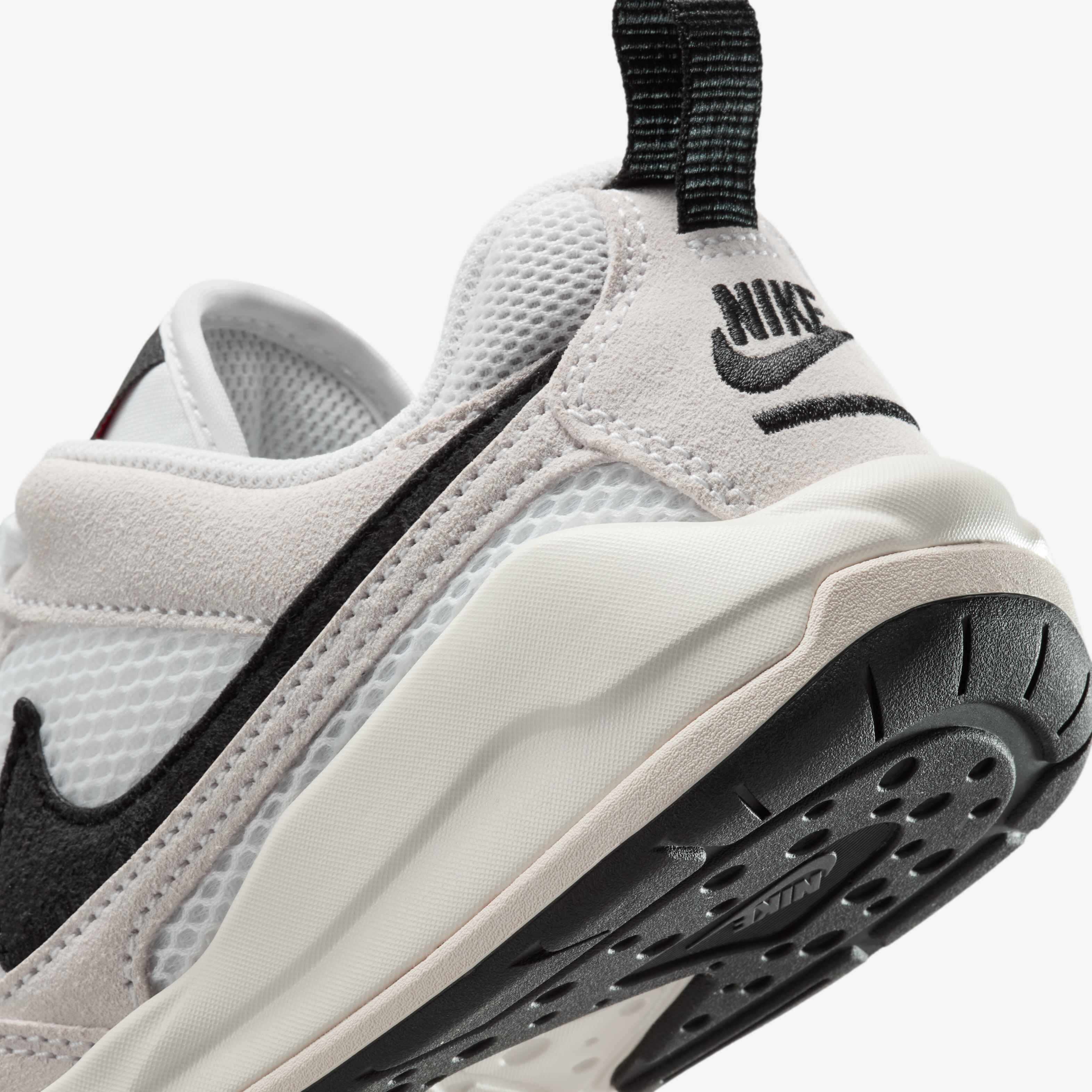 Jordan CMFT Era image number 7