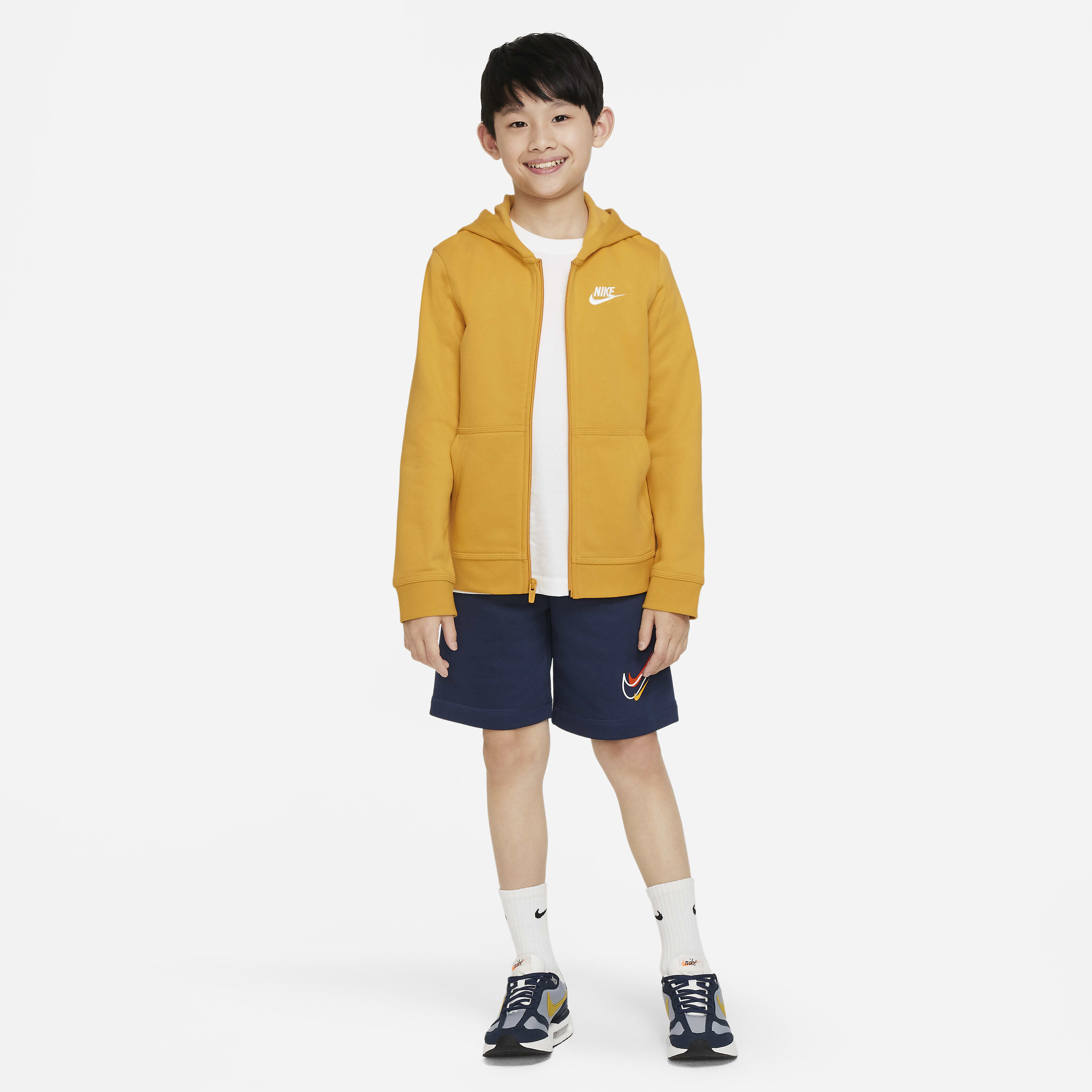 نايكي سبورتسوير image number 7