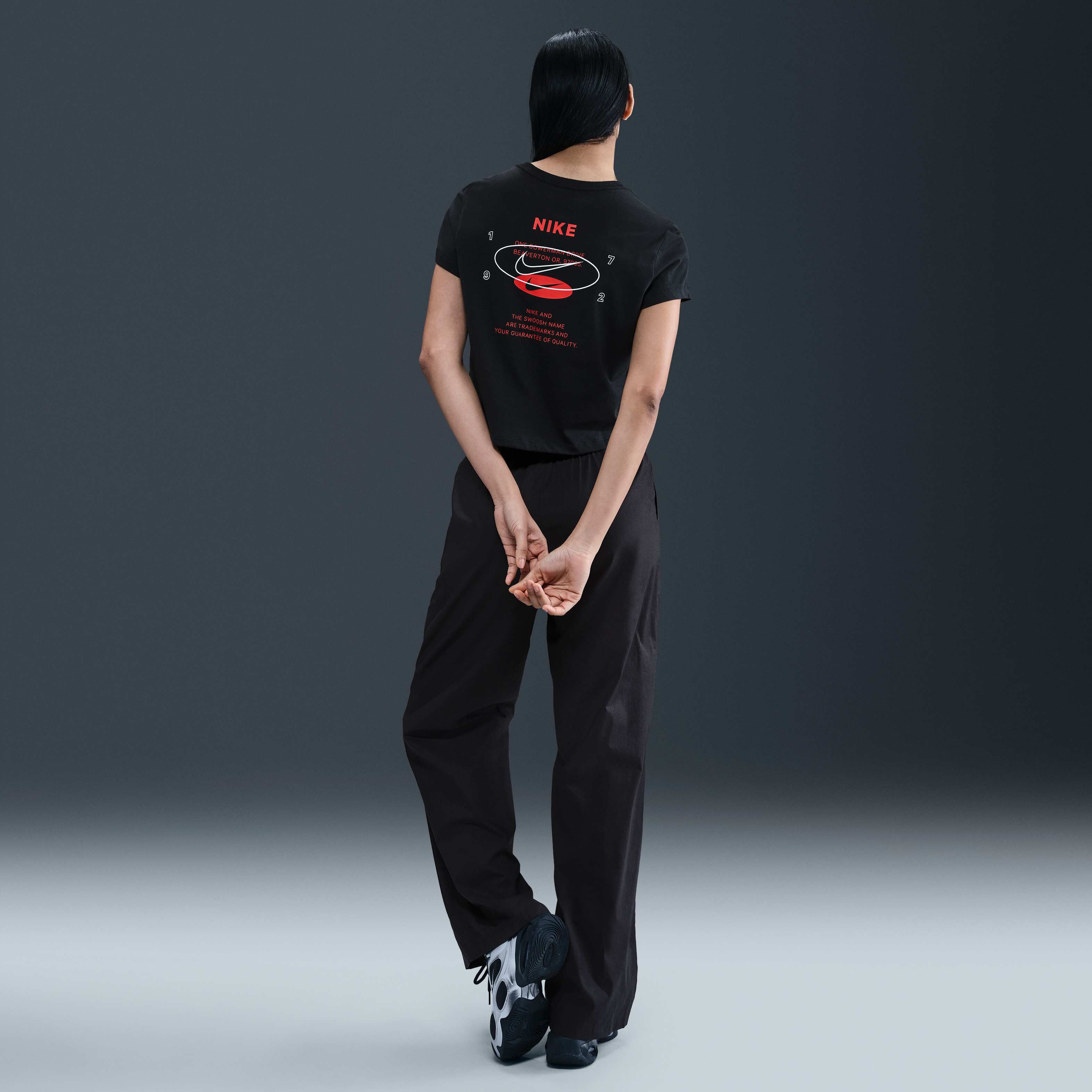 نايكي سبورتسوير image number 4