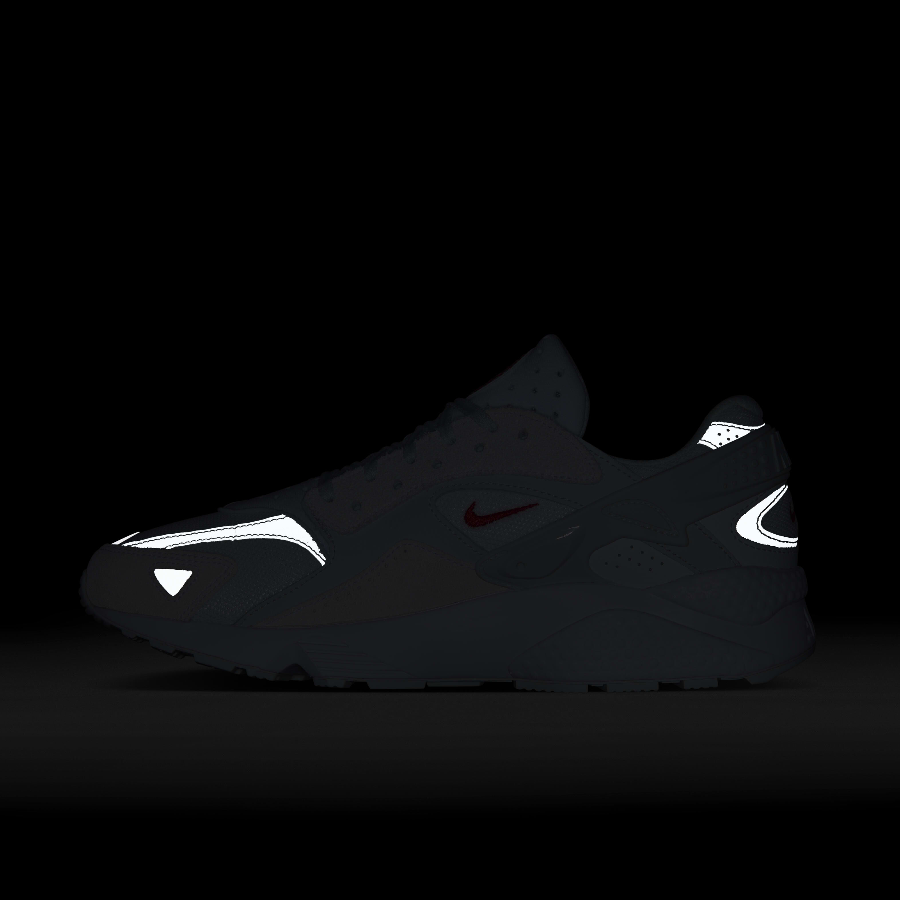 Nike Air Huarache Runner image number 11