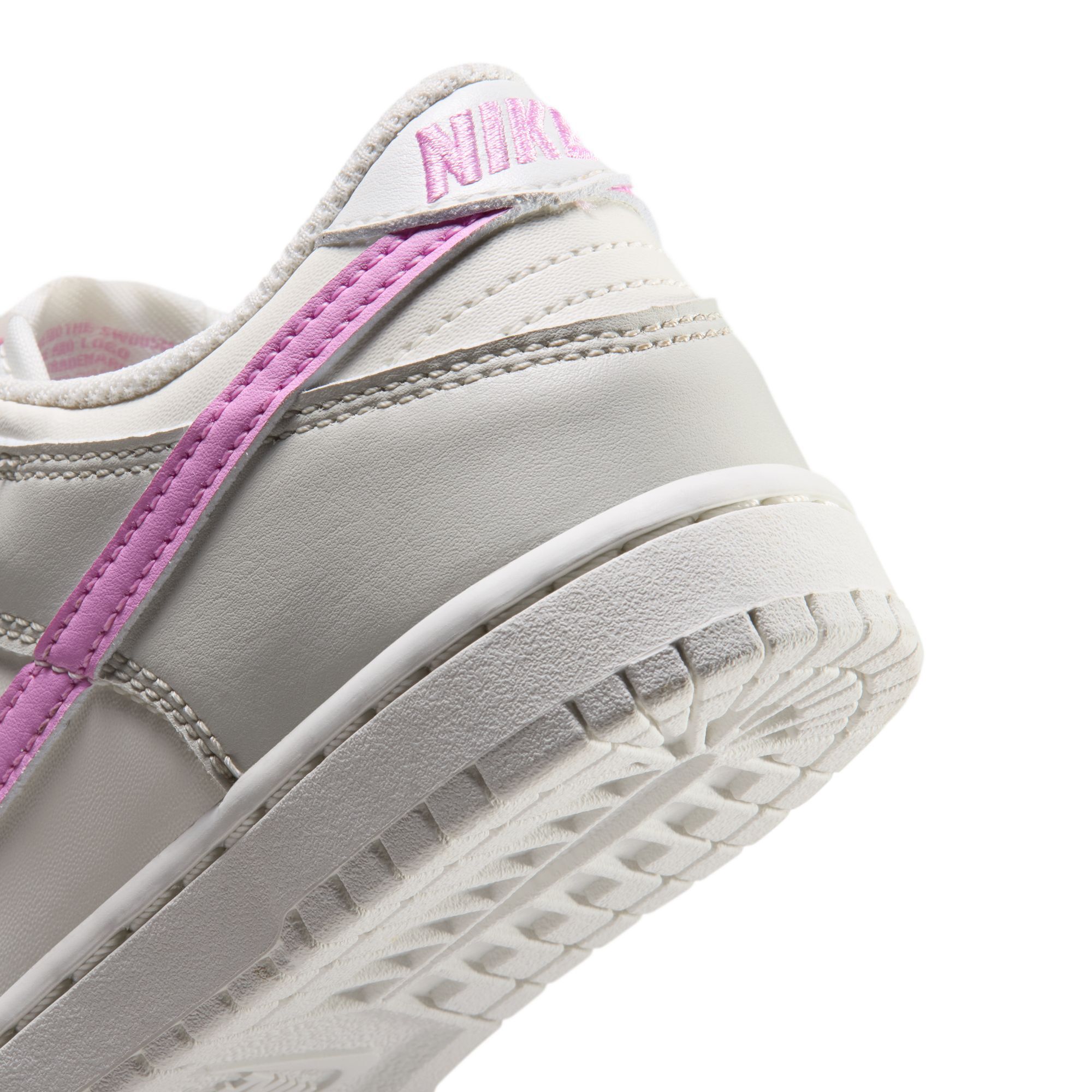 Nike Dunk Low image number 9
