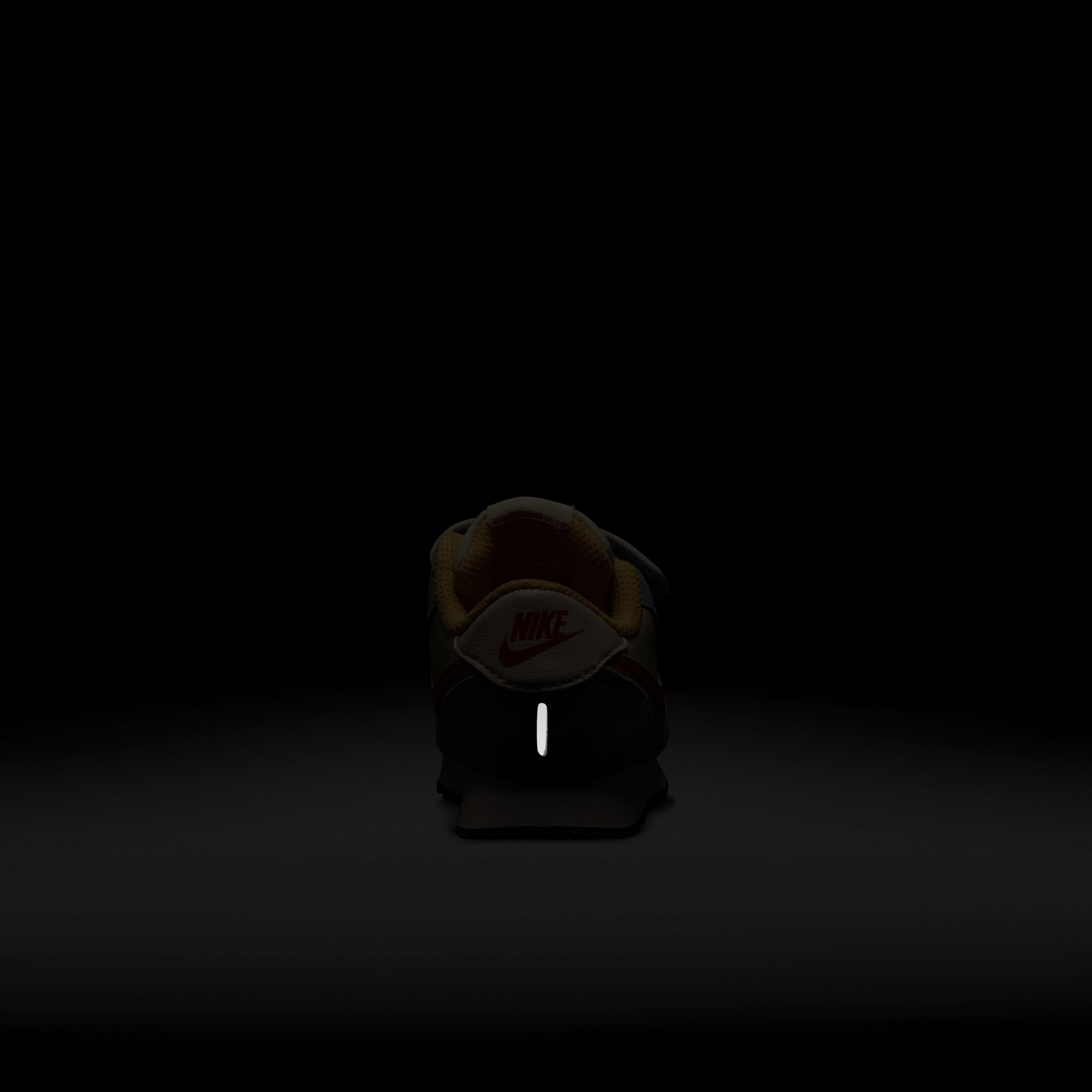 نايكي ام دي فاليانت image number 7